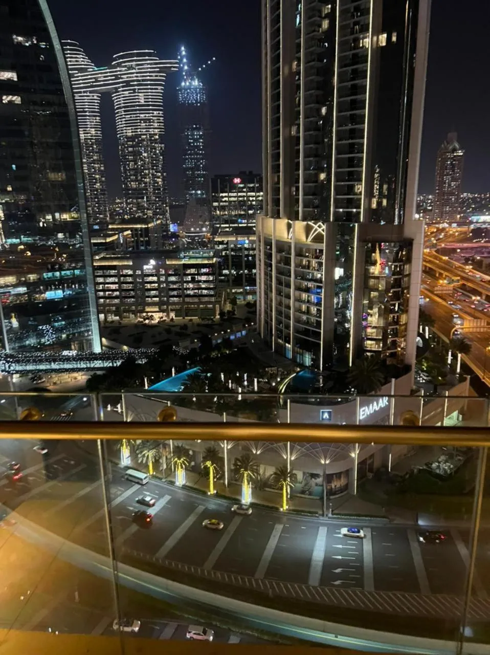 Address Dubai Mall Fashion Avenue Studio 17 floor