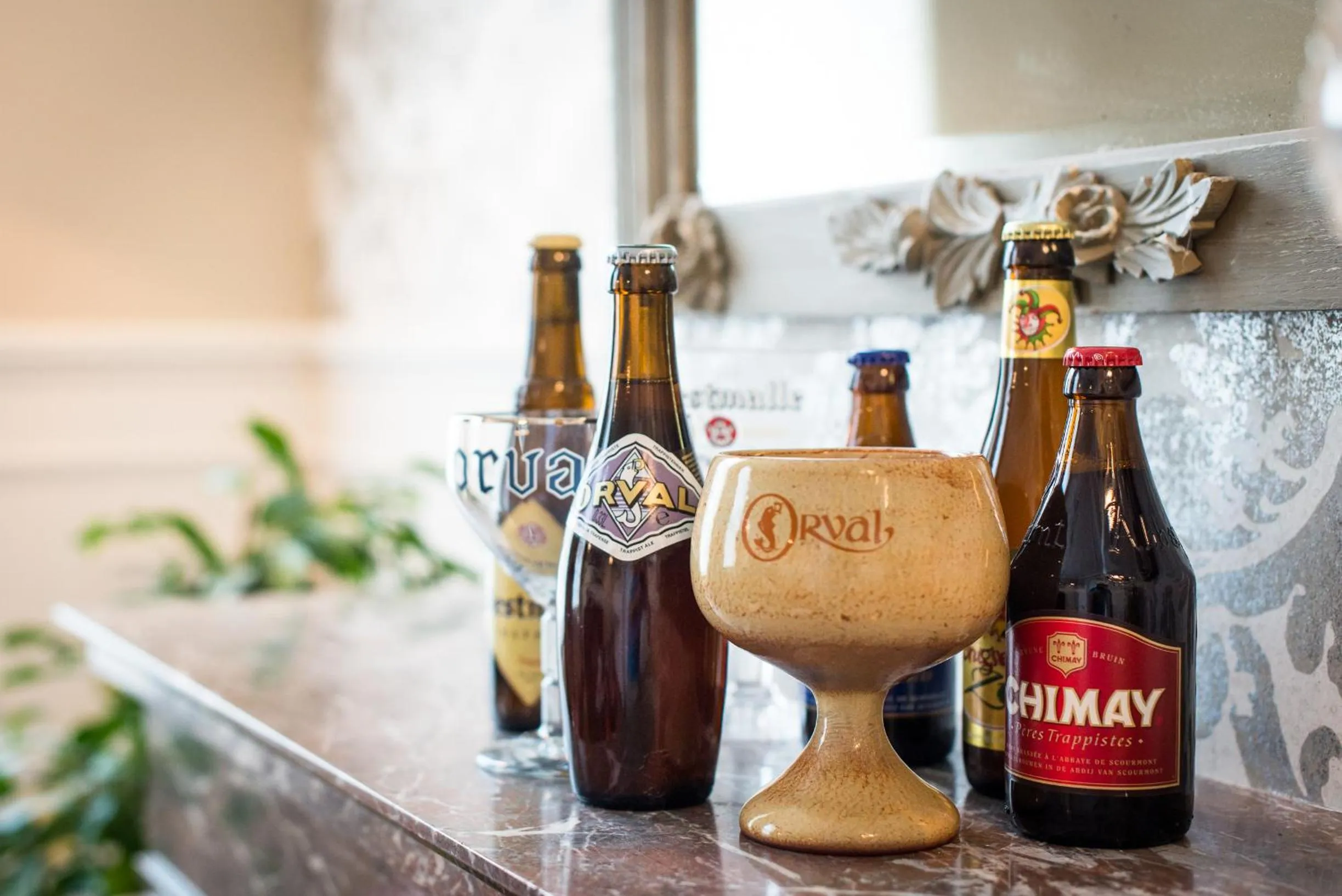 Decorative detail in B&B Avenue Deschanel