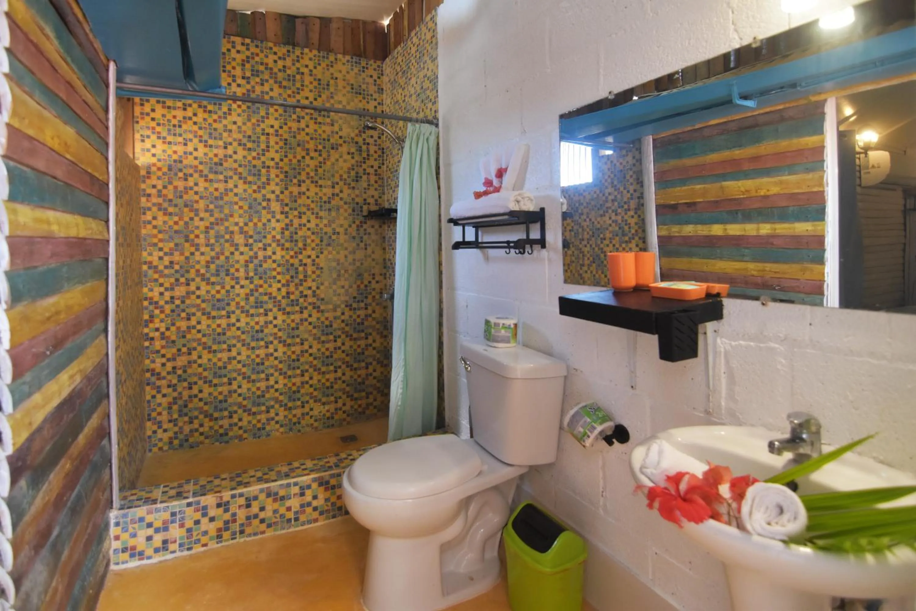 Bathroom in B&B Aparthotel La Isleta