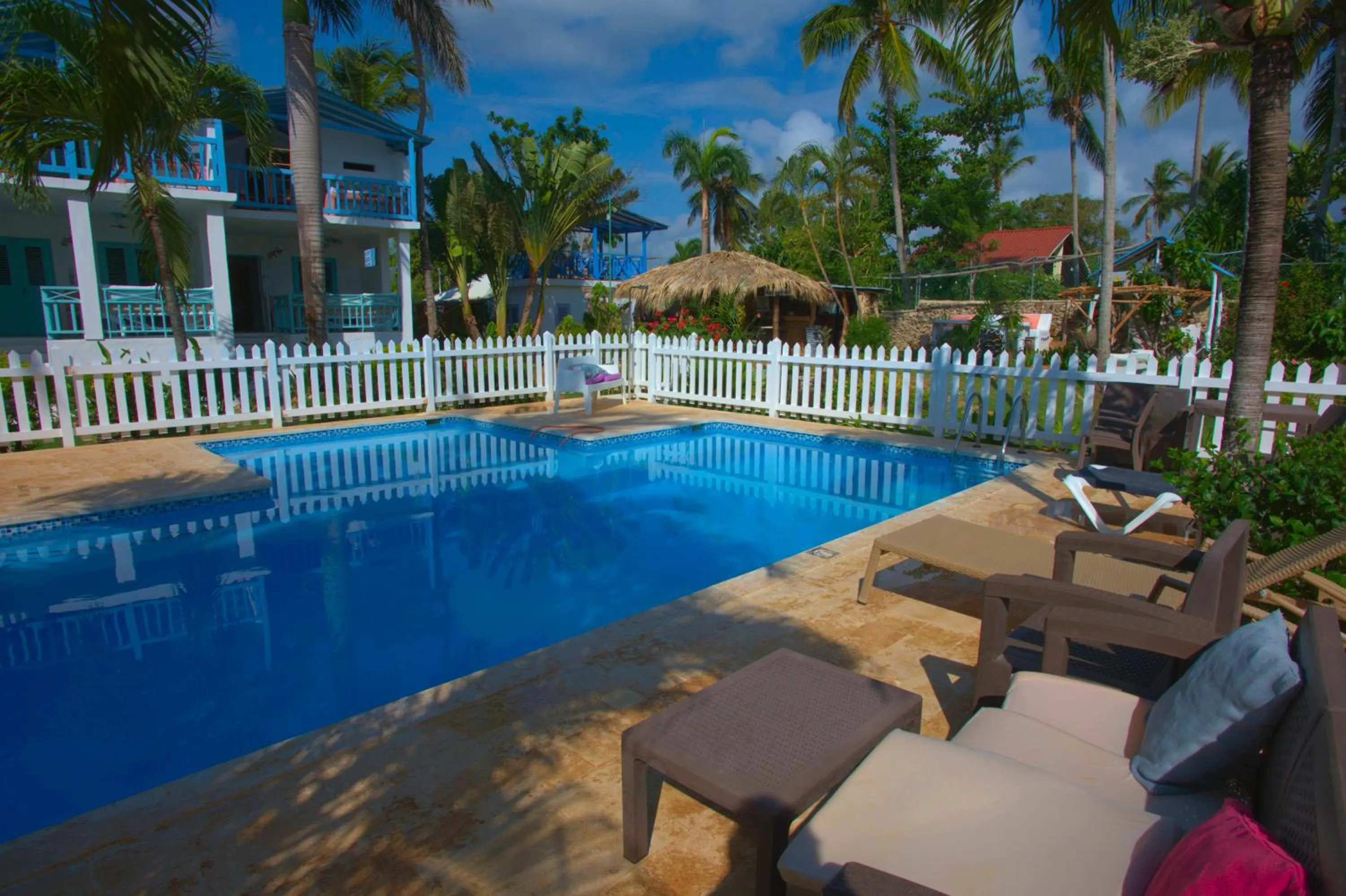 Pool view in B&B Aparthotel La Isleta