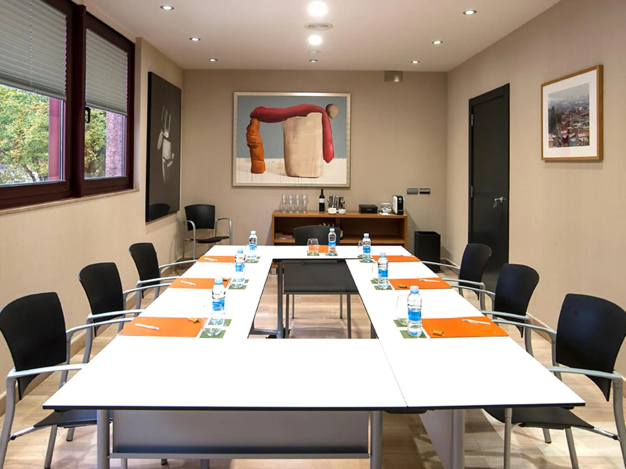 Meeting/conference room in Hotel Silken Amara Plaza