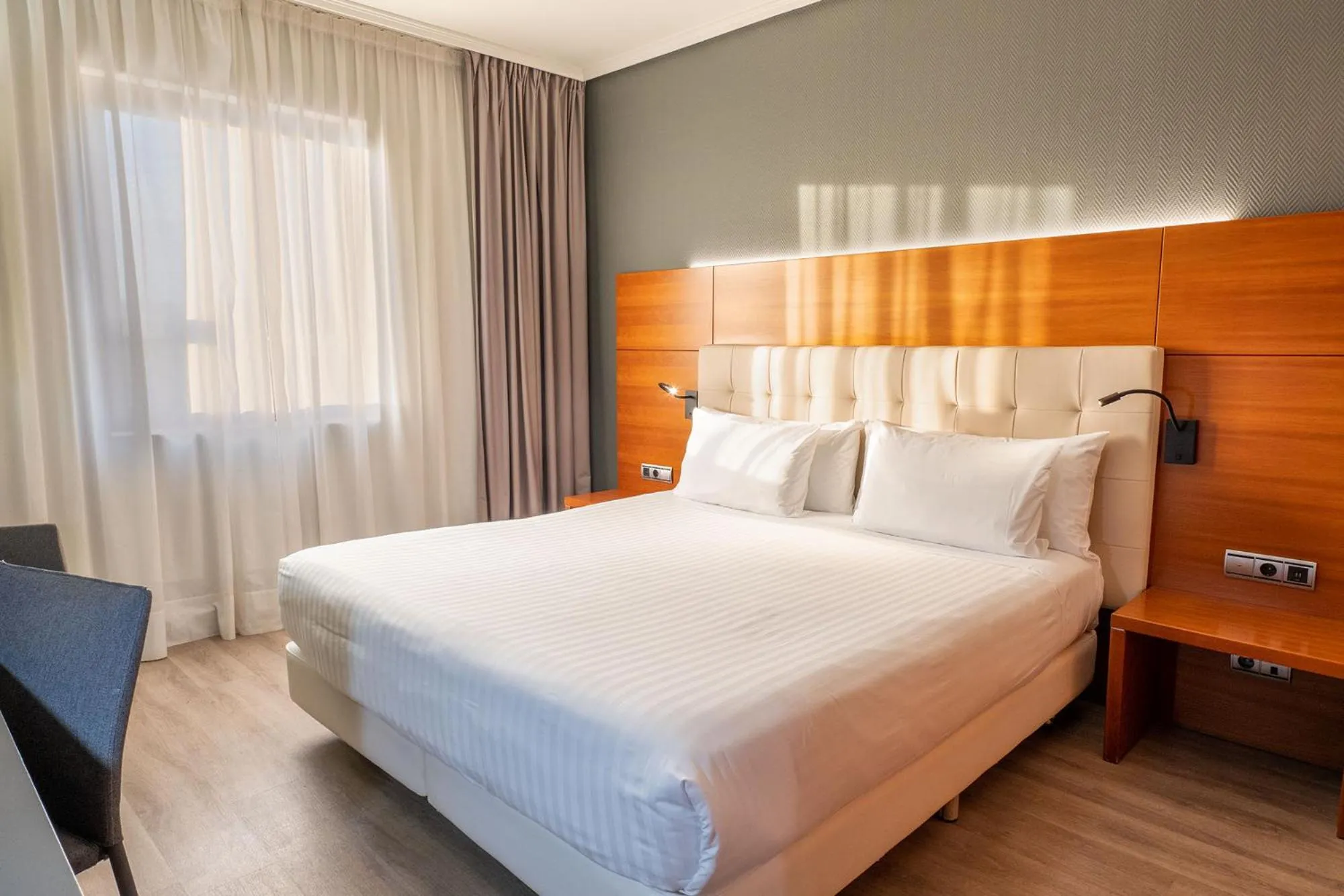 Bed in Eurostars Amara