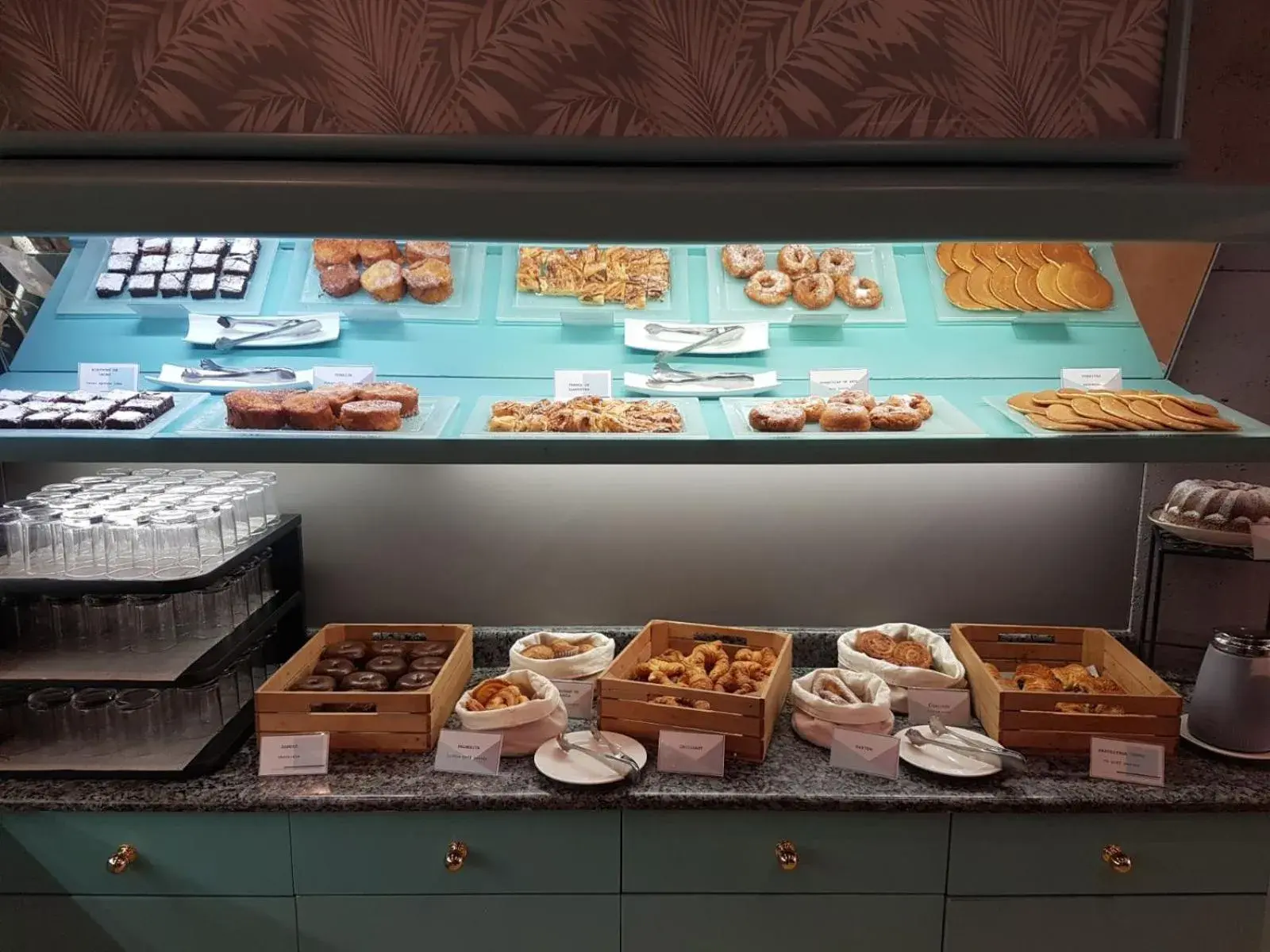 Buffet breakfast in Silken Reino de Aragón Buffet breakfast in Silken Reino de Aragón