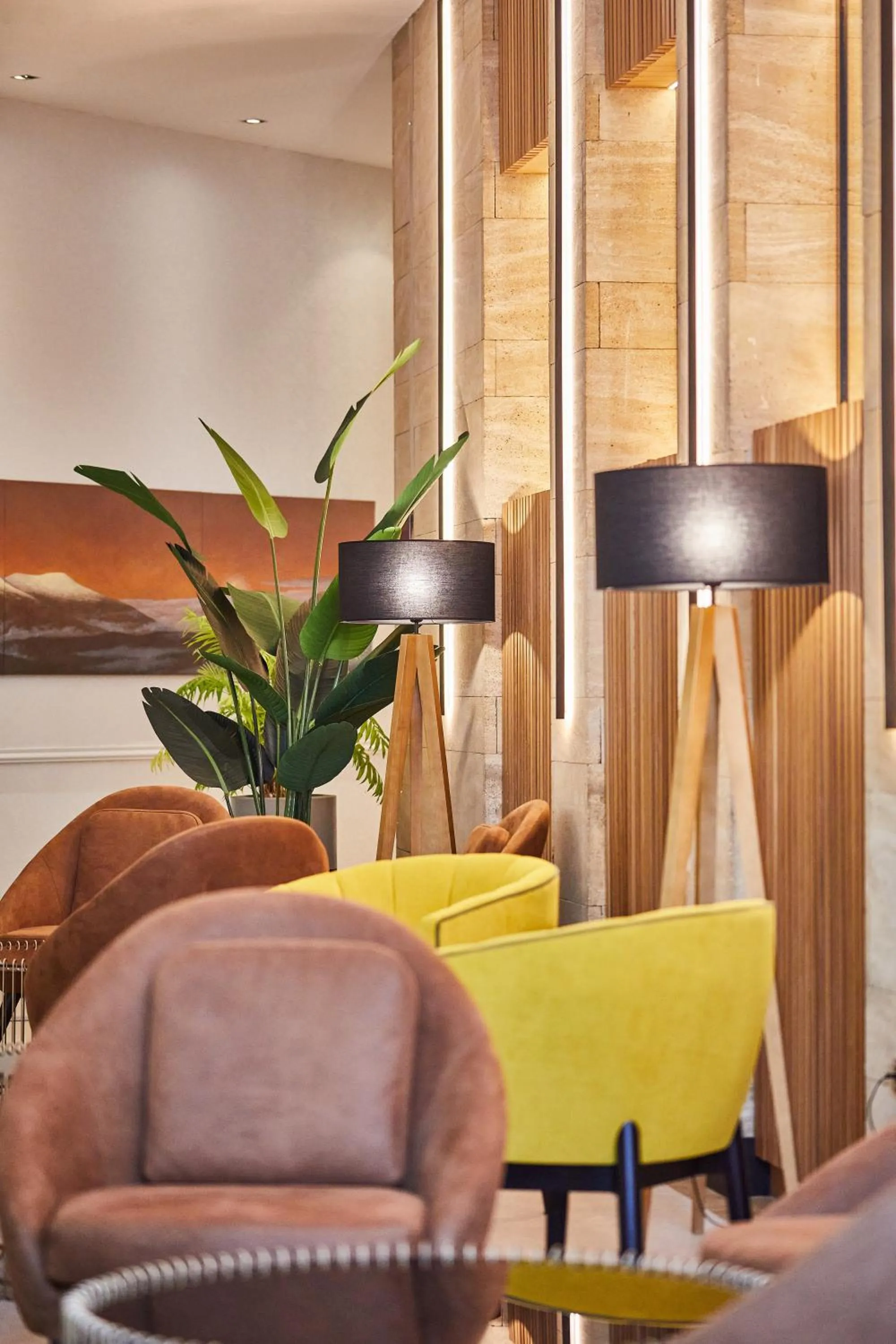 Lobby or reception in Silken Reino de Aragón