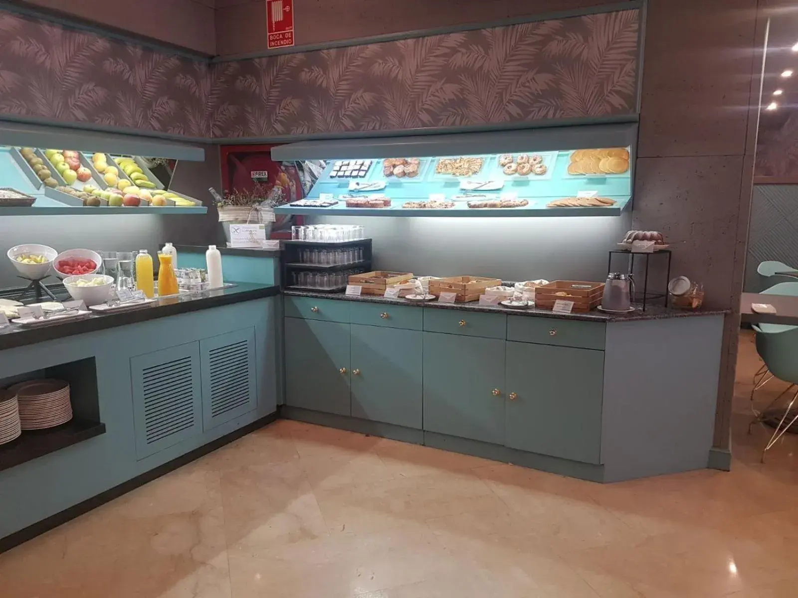 Buffet breakfast in Silken Reino de Aragón Buffet breakfast in Silken Reino de Aragón