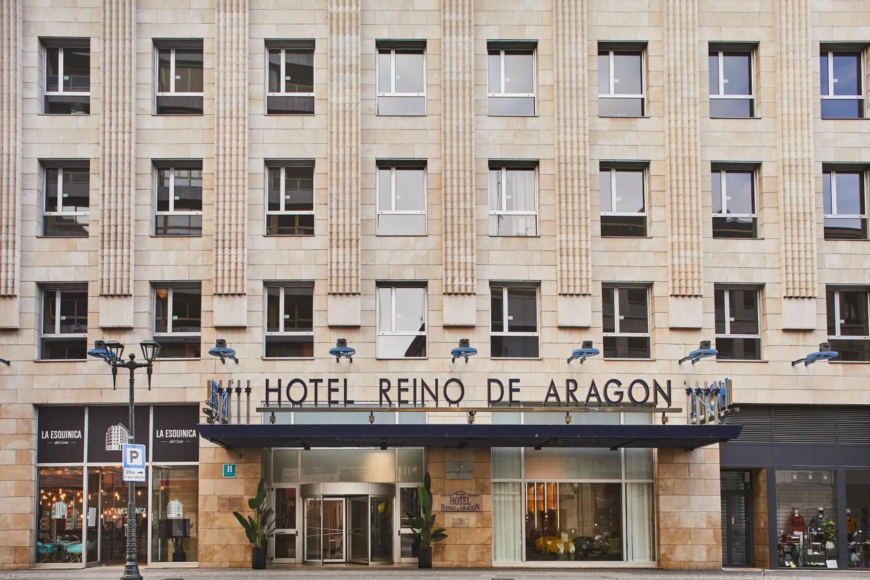 Property building in Silken Reino de Aragón Property building in Silken Reino de Aragón