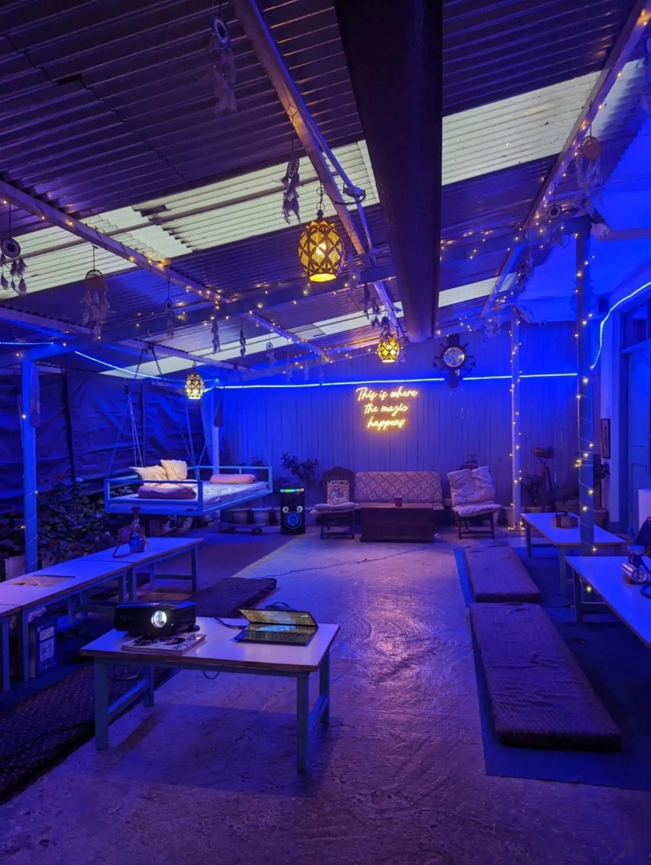 Living room in LA SIESTA INDIA MCLEODGANJ Living room in LA SIESTA INDIA MCLEODGANJ