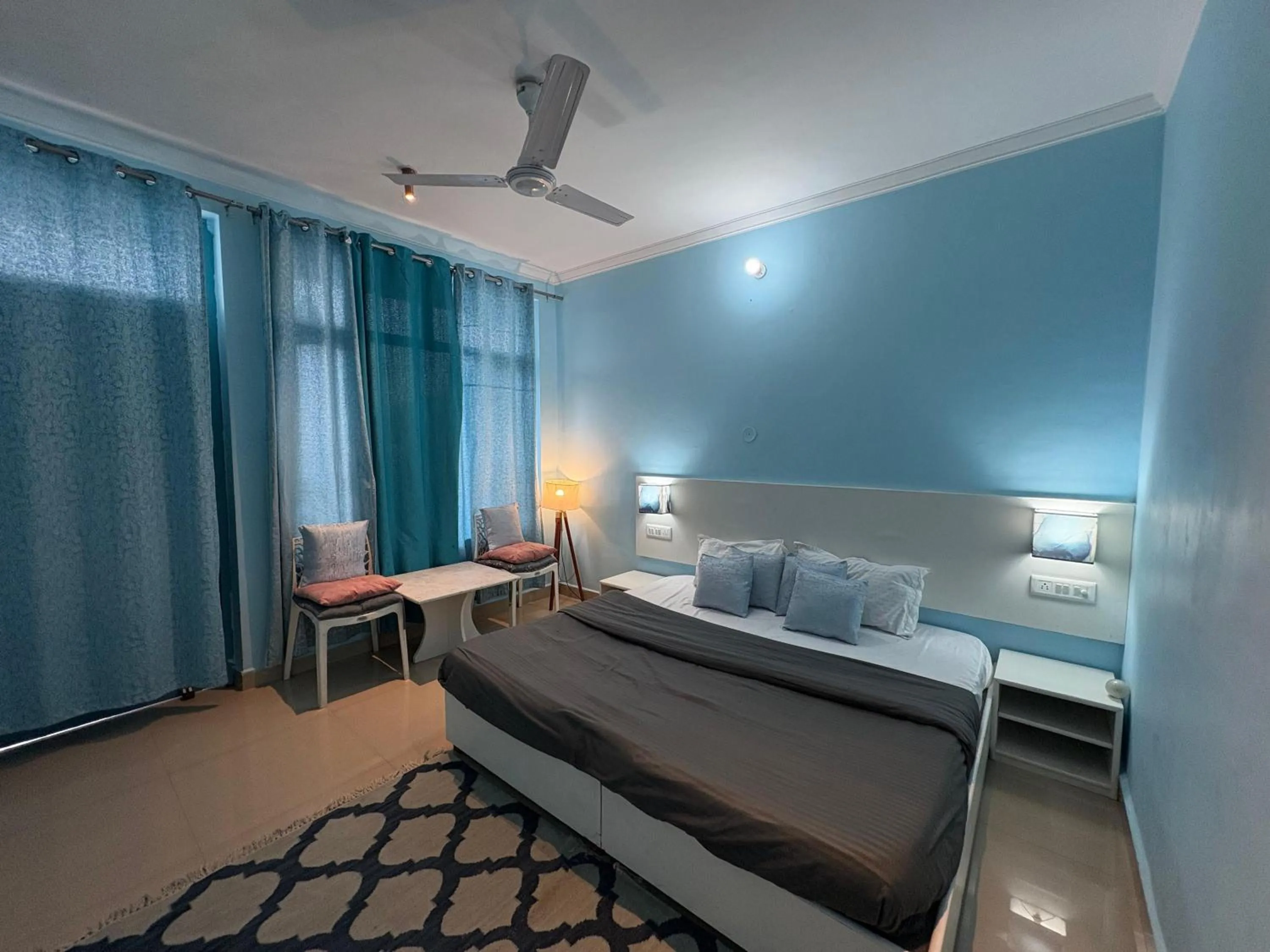 Bed in LA SIESTA INDIA MCLEODGANJ