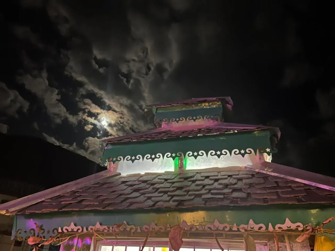 Property building in LA SIESTA INDIA MCLEODGANJ Property building in LA SIESTA INDIA MCLEODGANJ