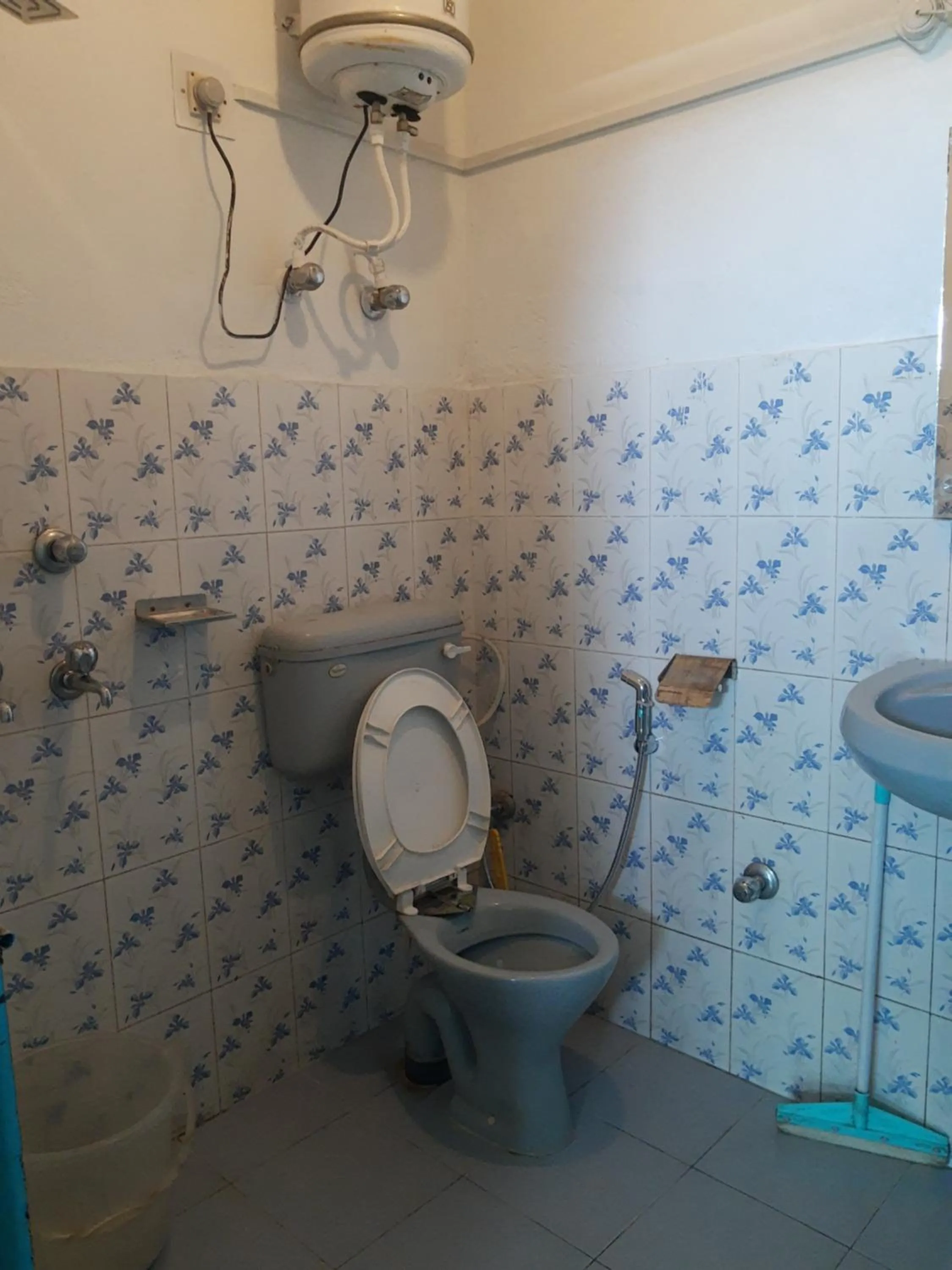 Toilet in LA SIESTA INDIA MCLEODGANJ