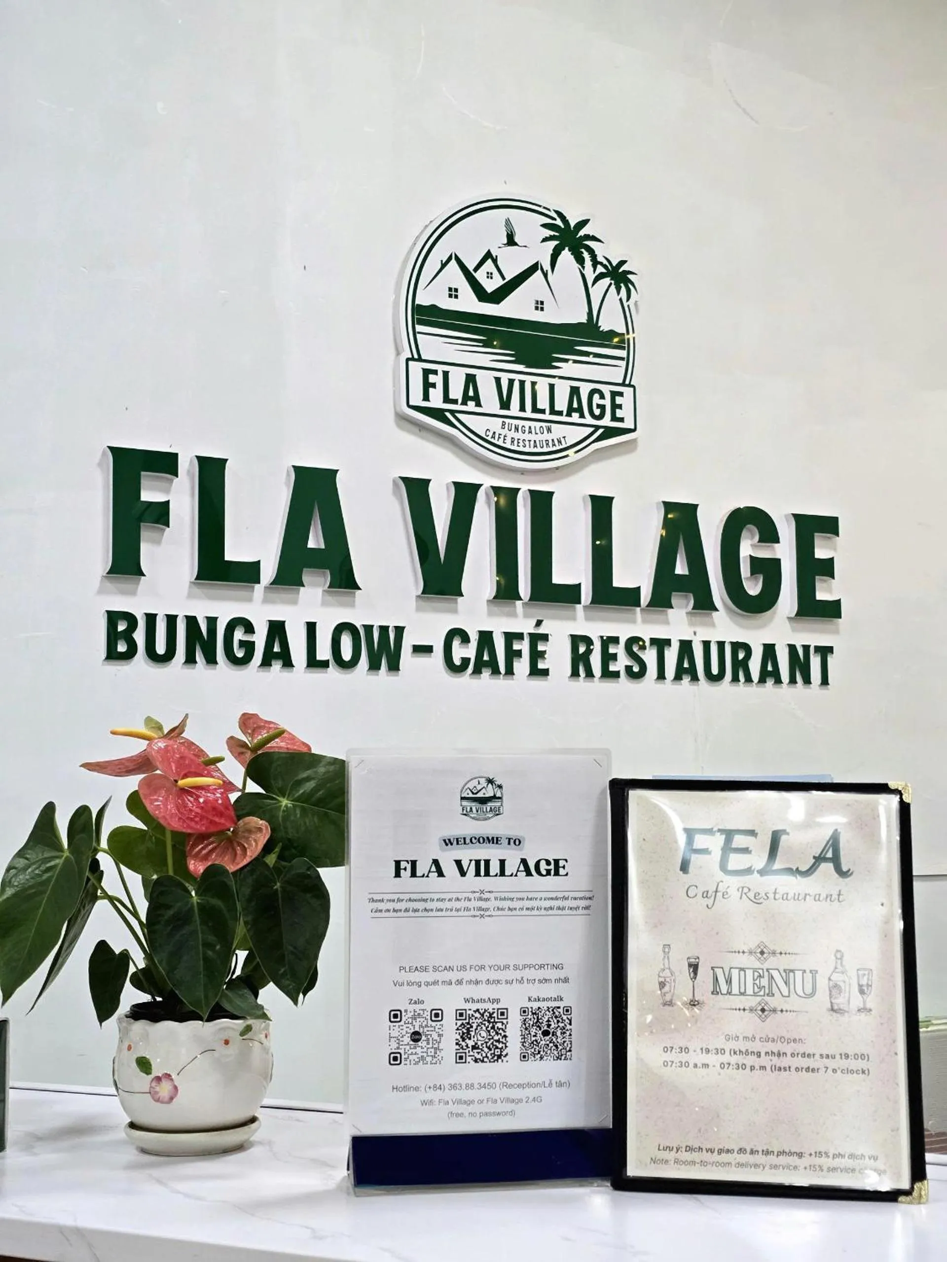 Restaurant/places to eat in Fla Village