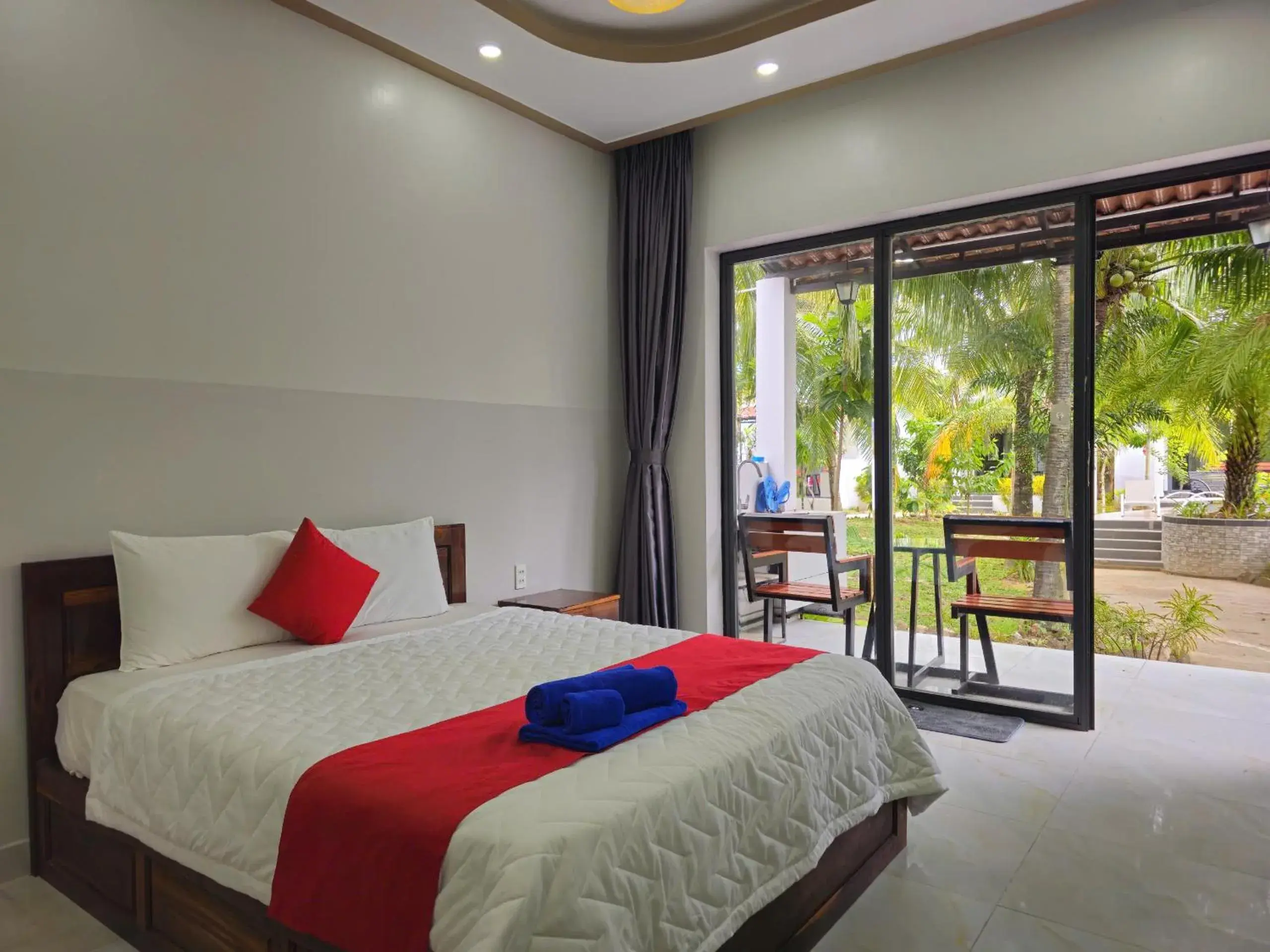 Bed in Fla Village Bed in Fla Village