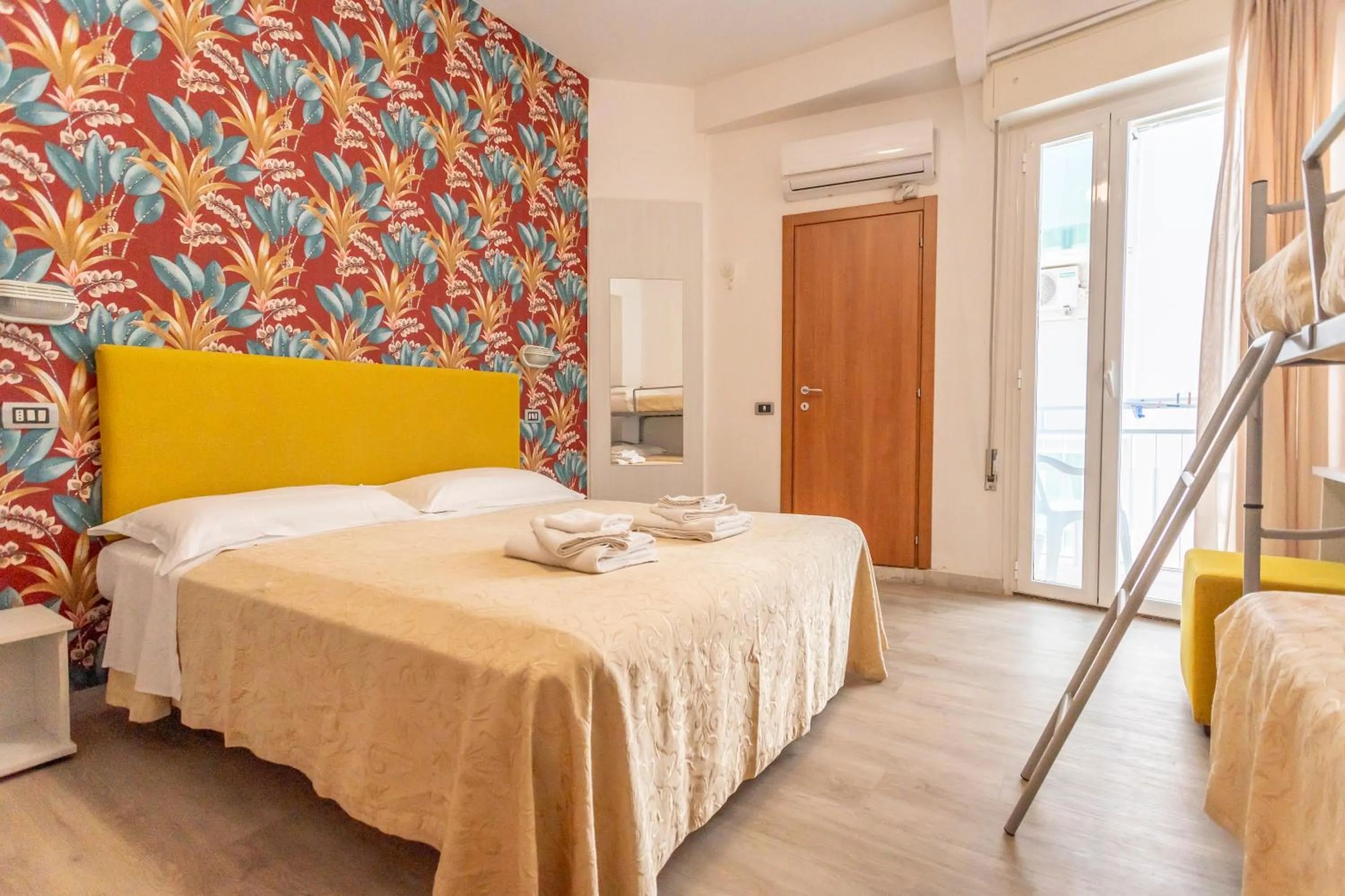 Bed in Hotel Clipper