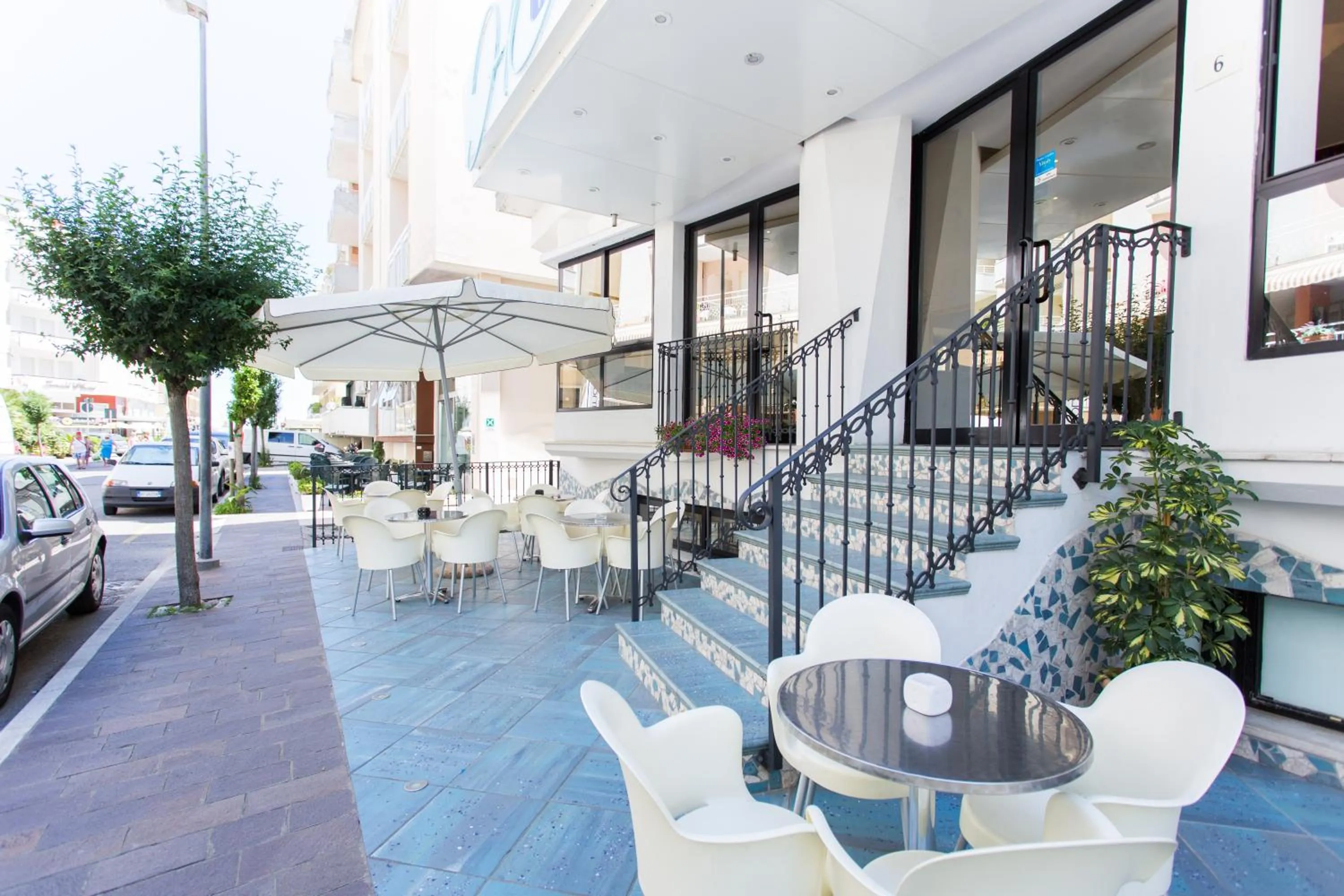 Patio in Hotel Clipper