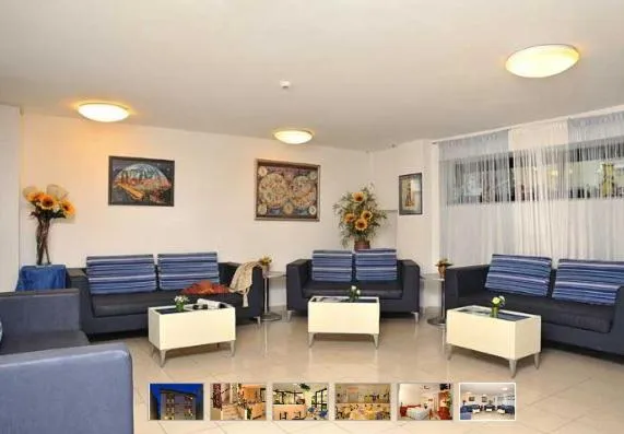 Decorative detail in Hotel Clipper