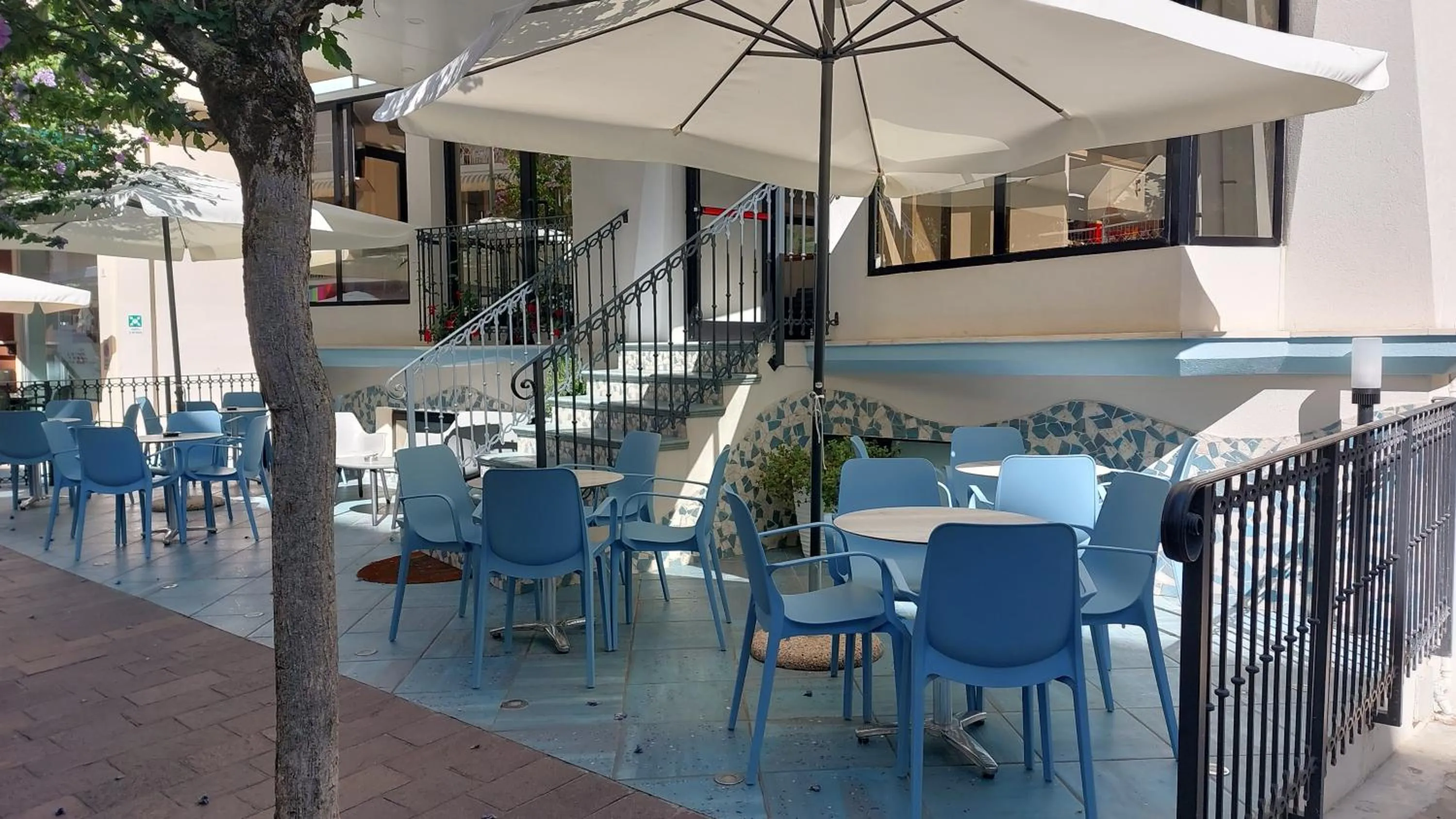 Patio in Hotel Clipper