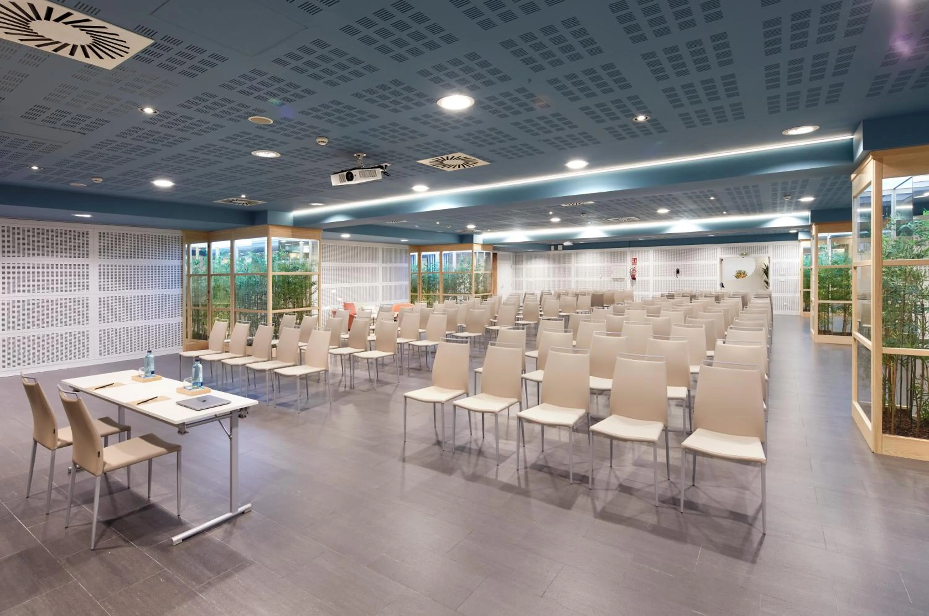 Meeting/conference room in Vincci Maritimo