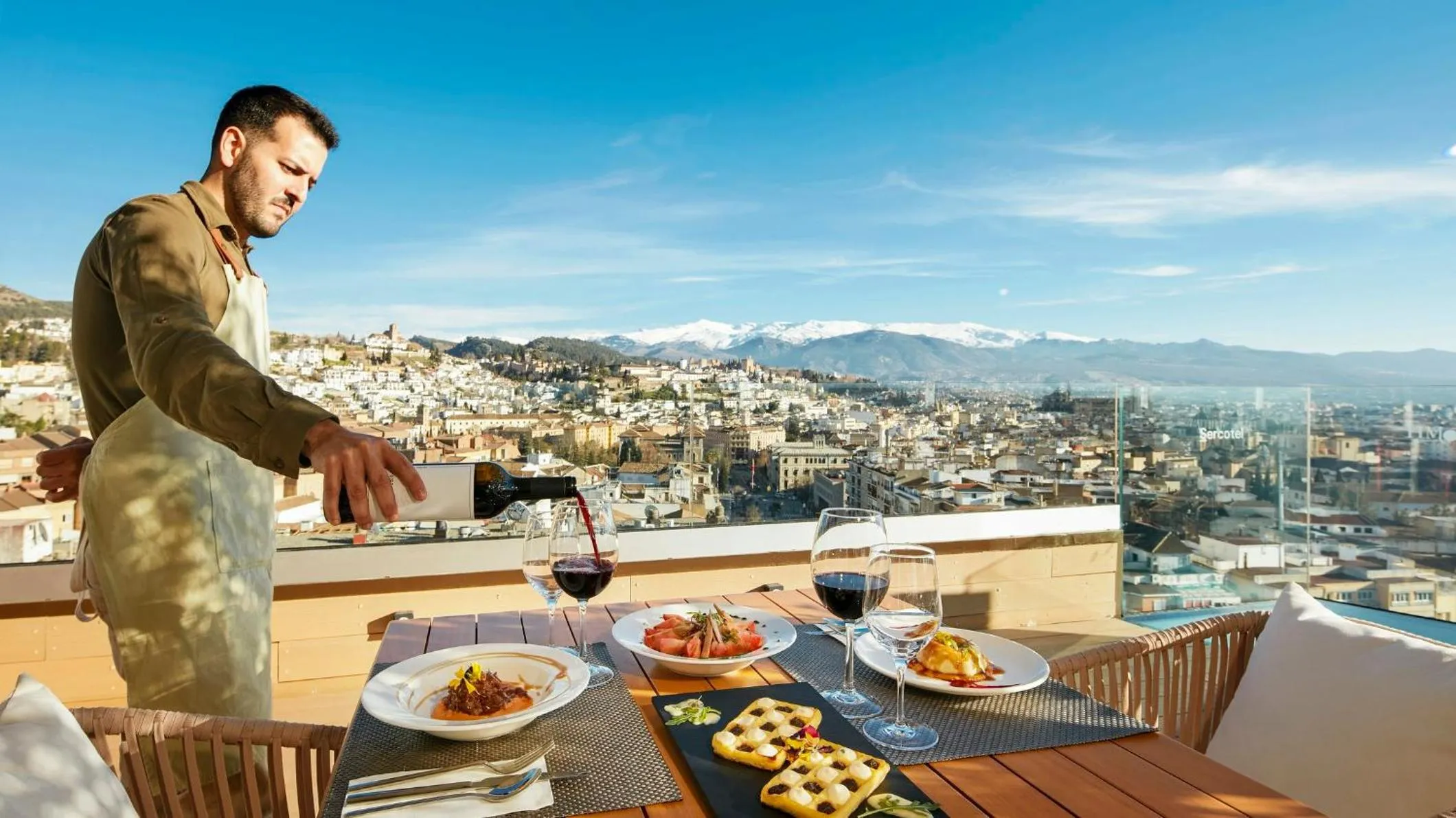 Restaurant/places to eat in Sercotel HMO Martina