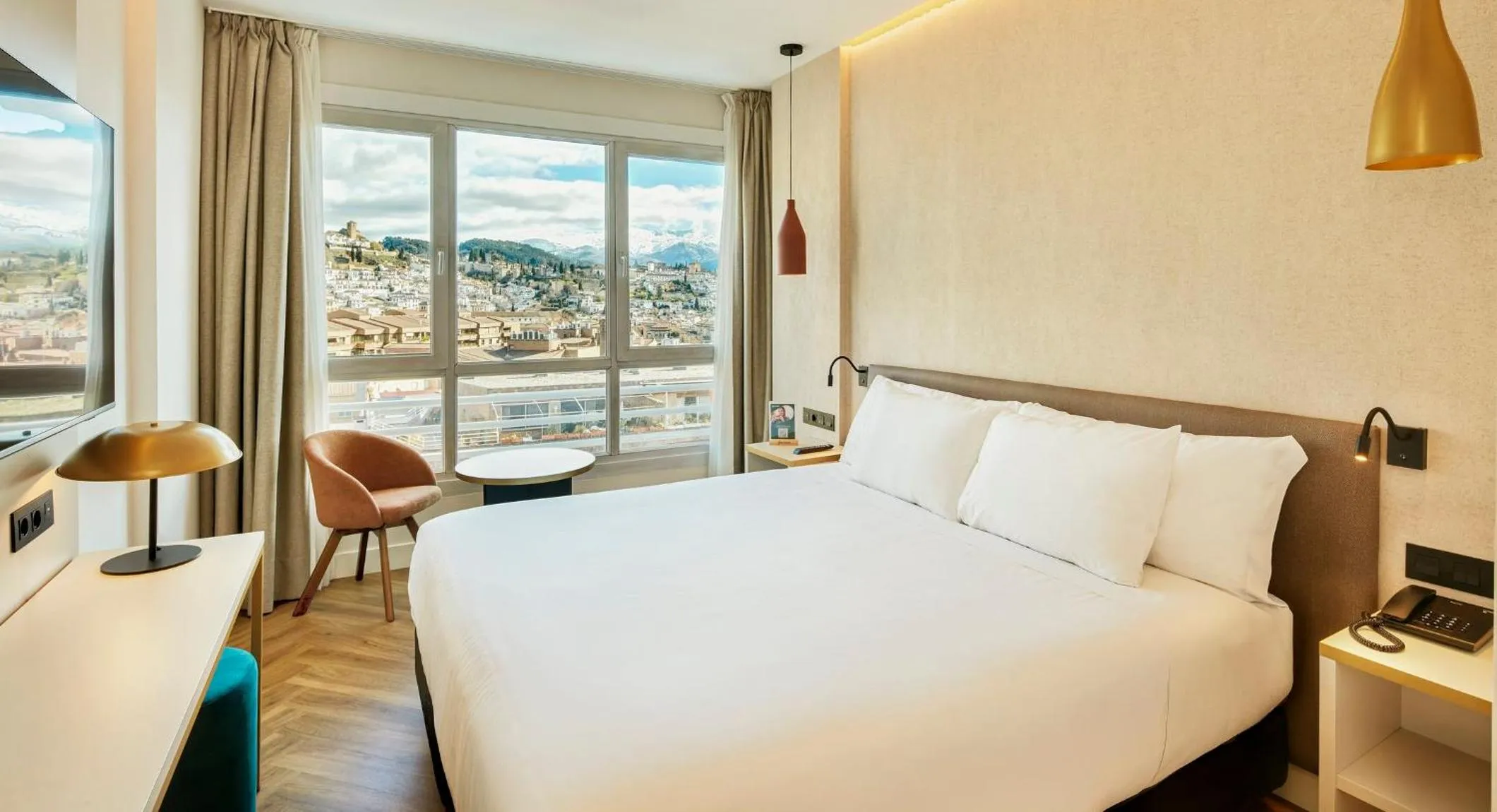 Bedroom, Bed in Sercotel HMO Martina