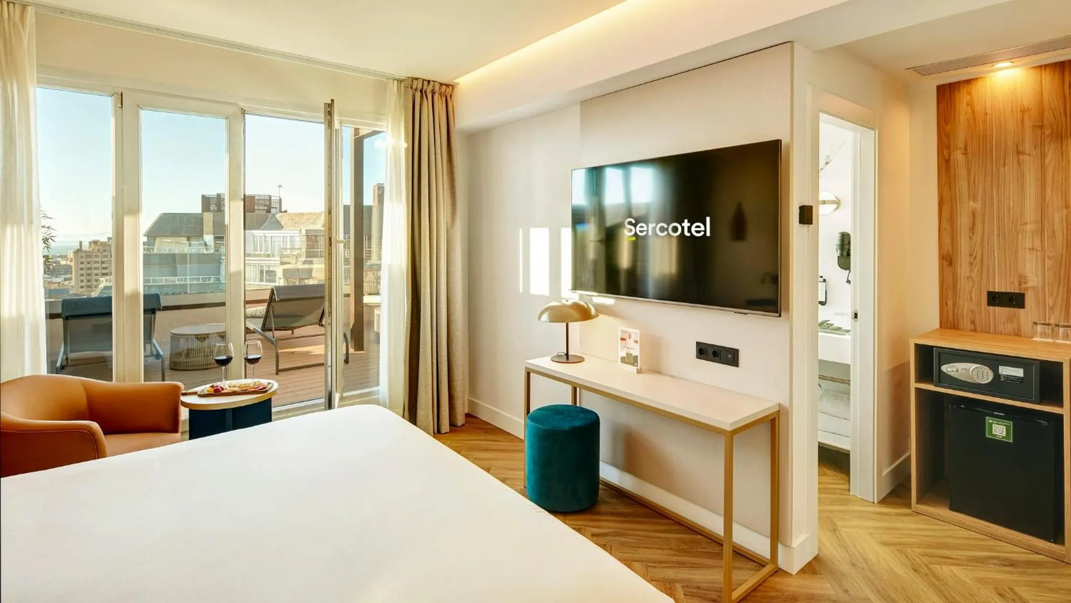 Bedroom, Bed in Sercotel HMO Martina