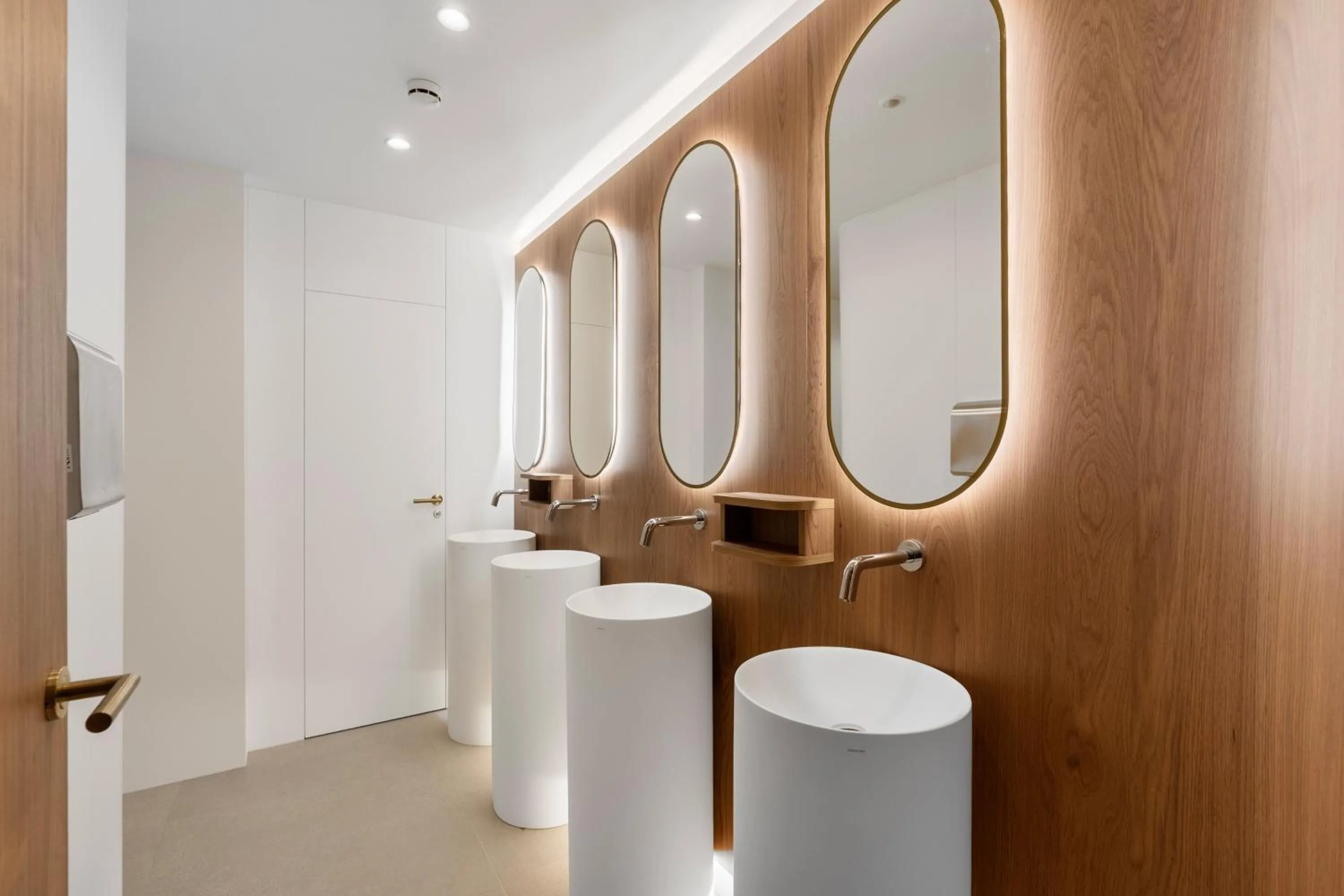 Bathroom in Sercotel HMO Martina