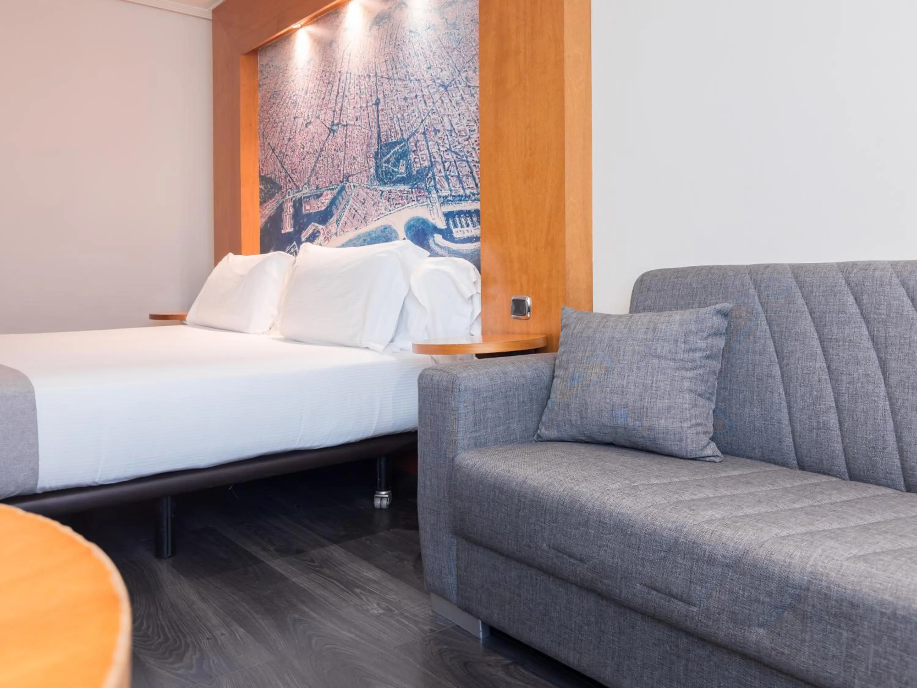 Bedroom, Bed in Abba Sants