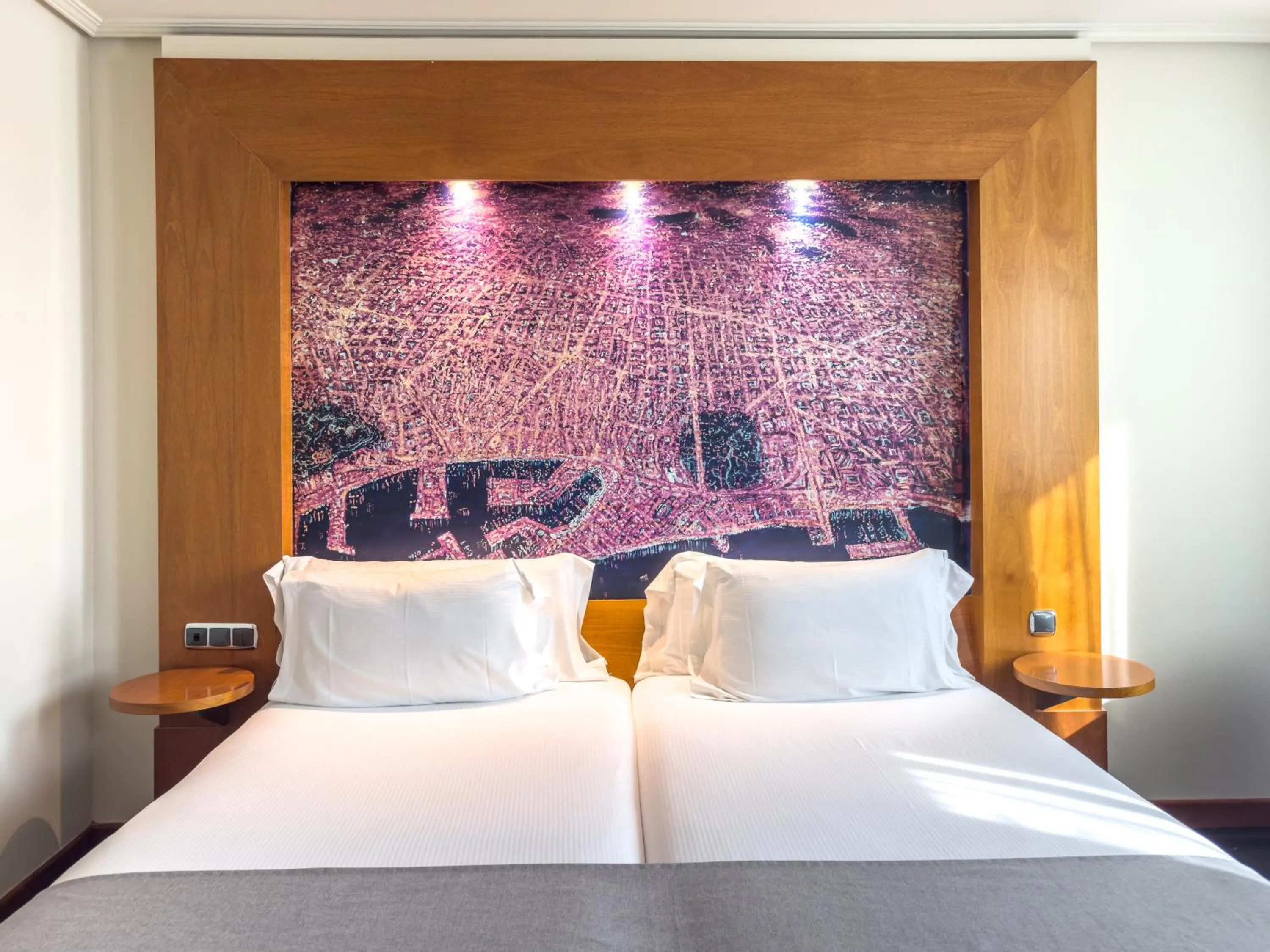 Bedroom, Bed in Abba Sants