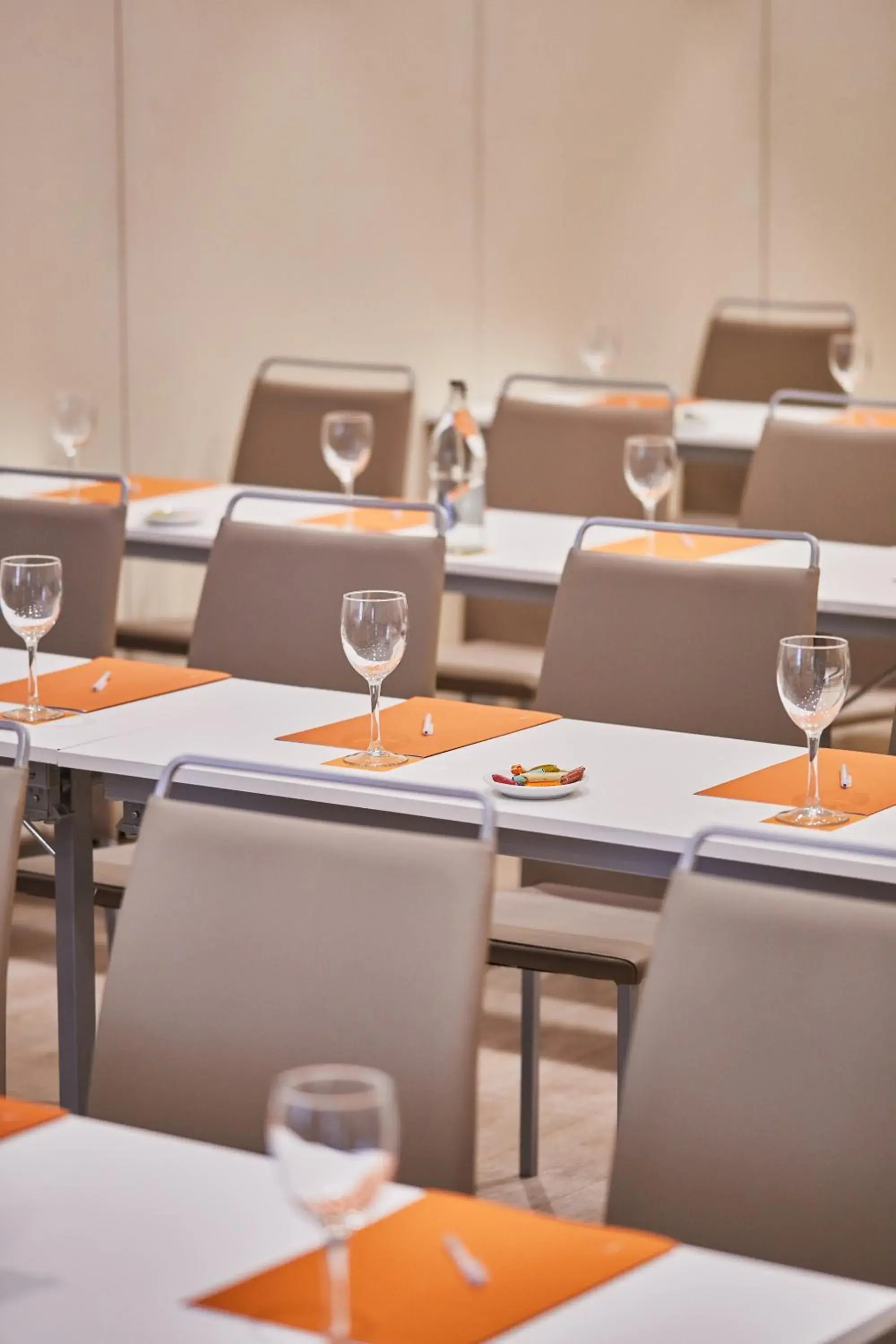 Lounge or bar in Silken Ciudad de Vitoria Lounge or bar in Silken Ciudad de Vitoria