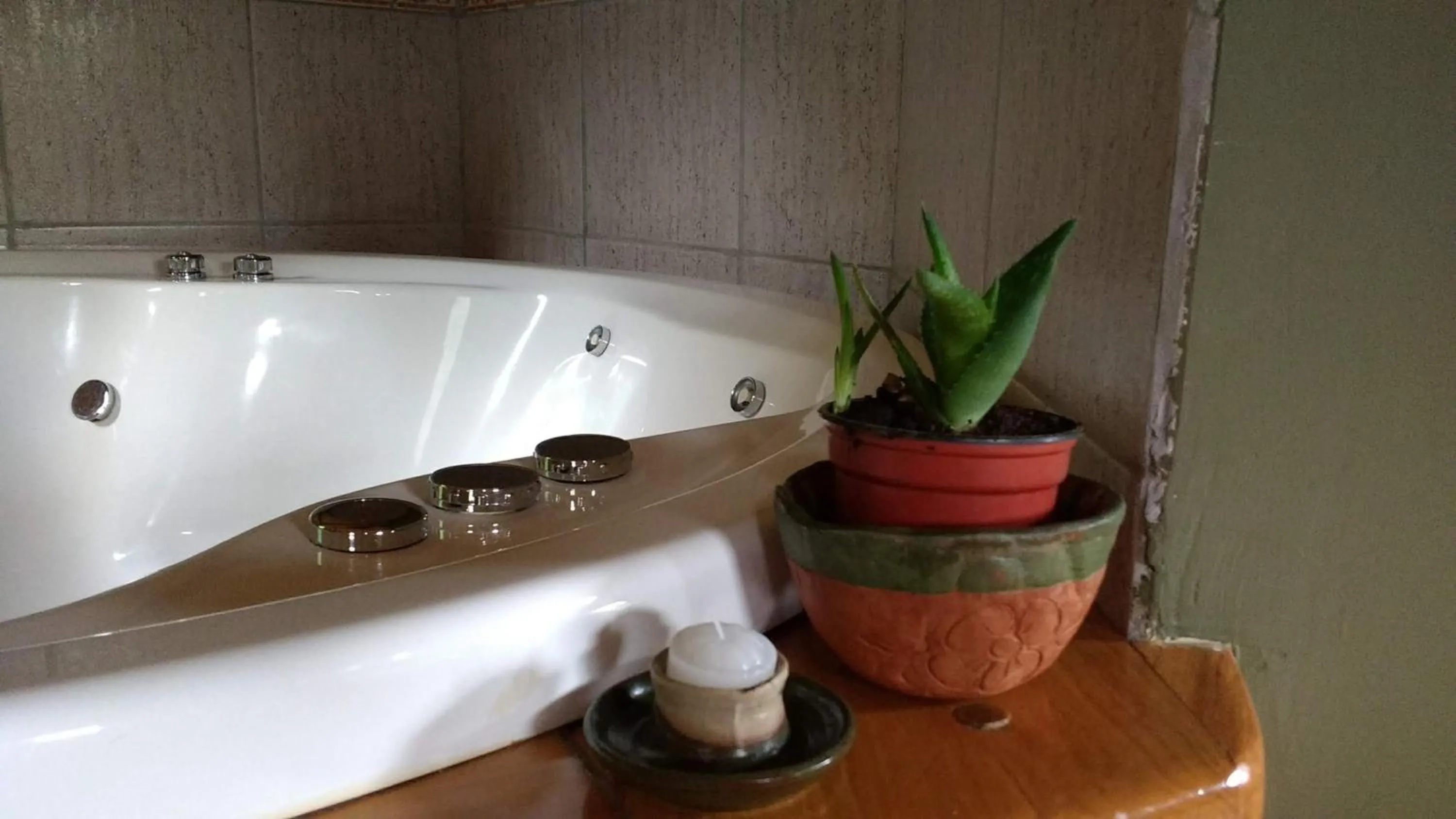 Hot Tub in Domos Puelo