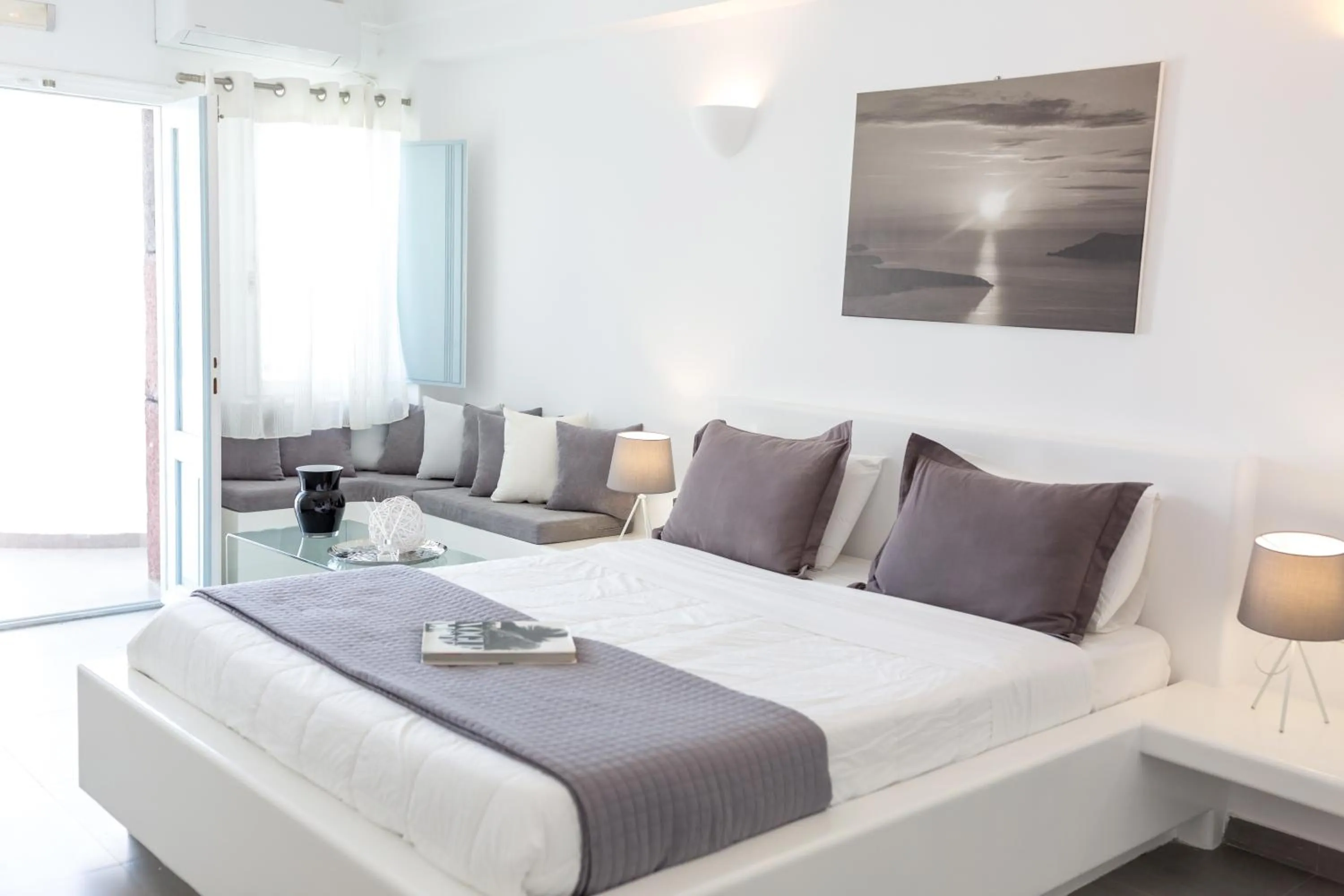 Bed in Dreaming View Suites