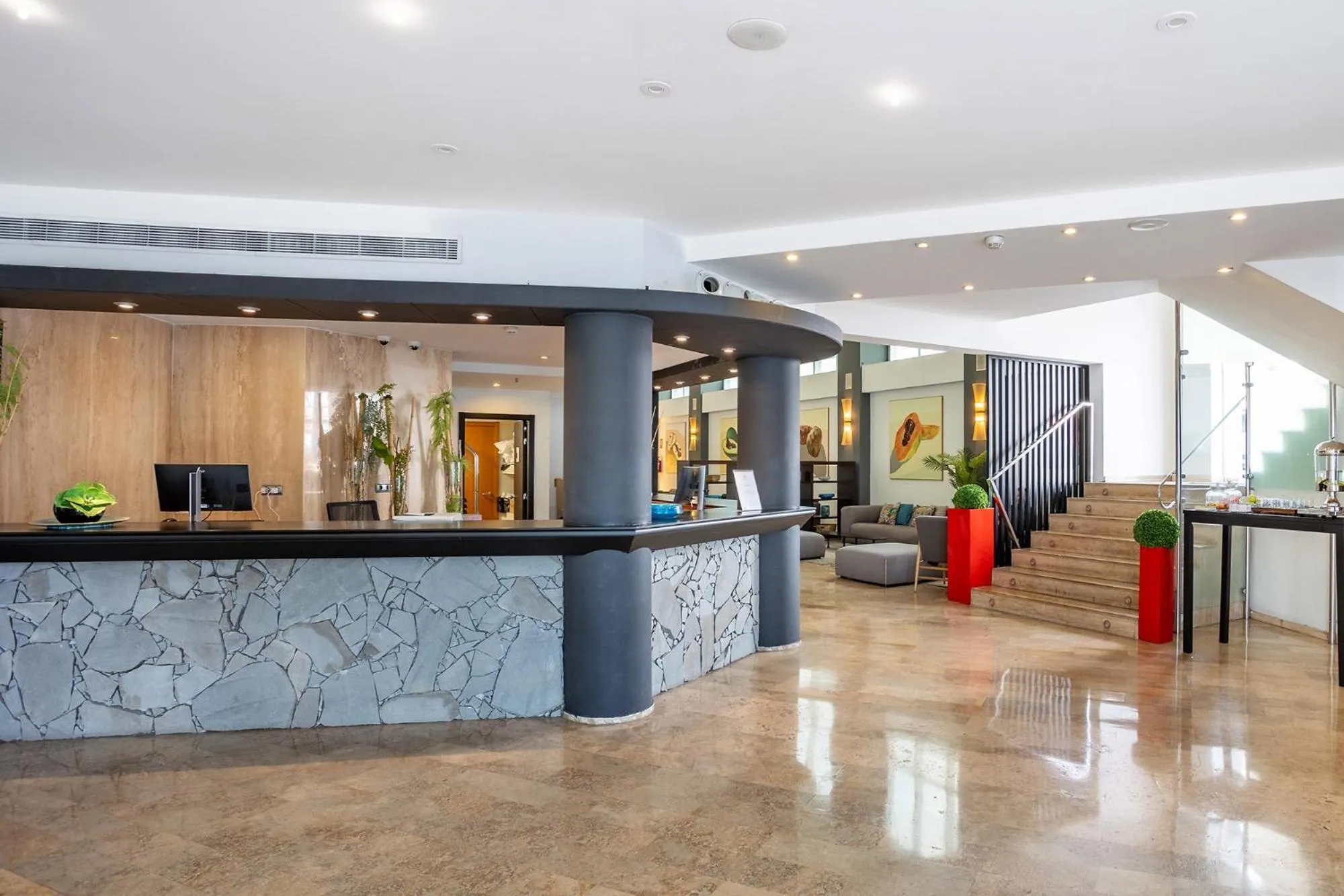 Lobby or reception in Eurostars Atlántida