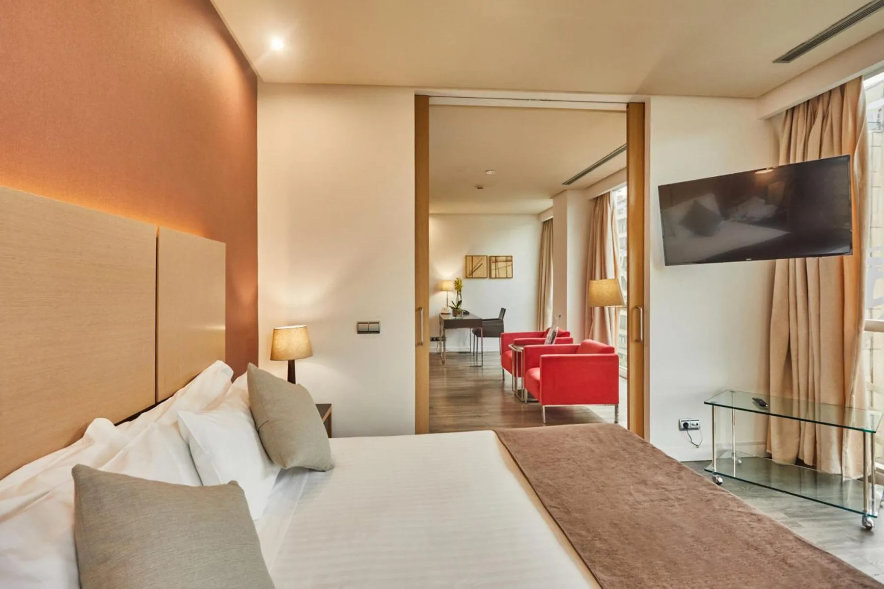 TV and multimedia, Bed in Silken Puerta Valencia