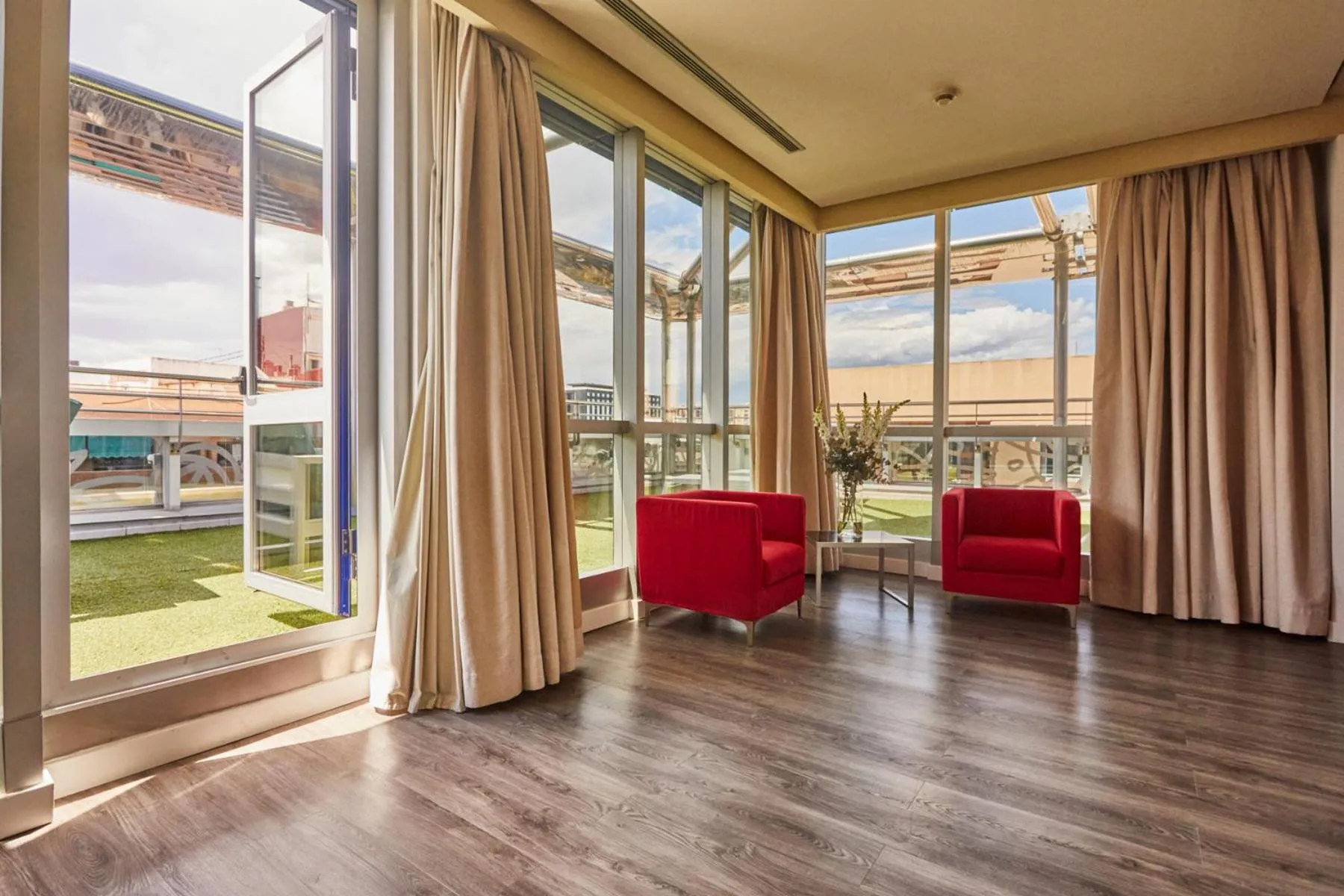 Balcony/Terrace in Silken Puerta Valencia