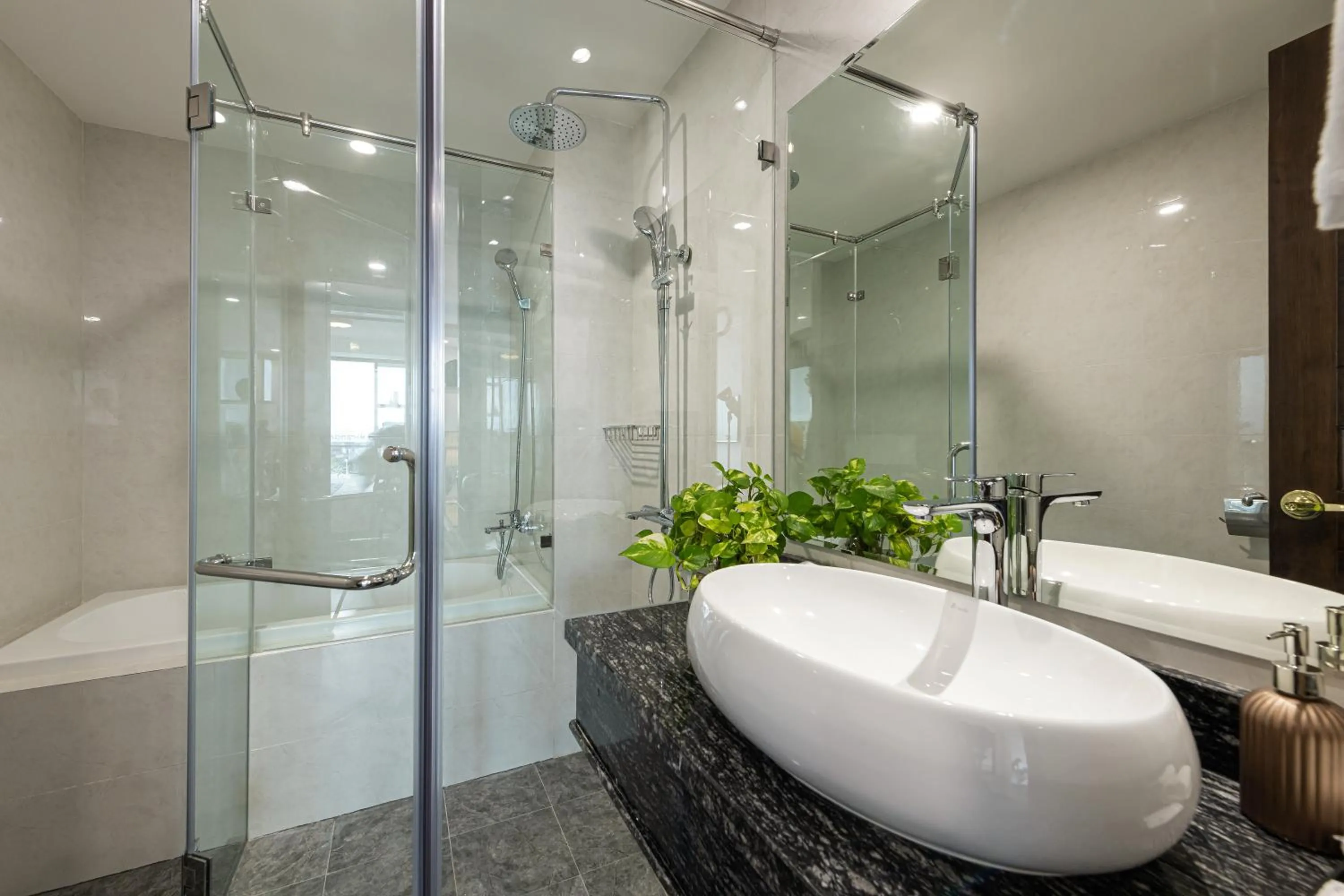 Bathroom in Branda Apartment & Hotel