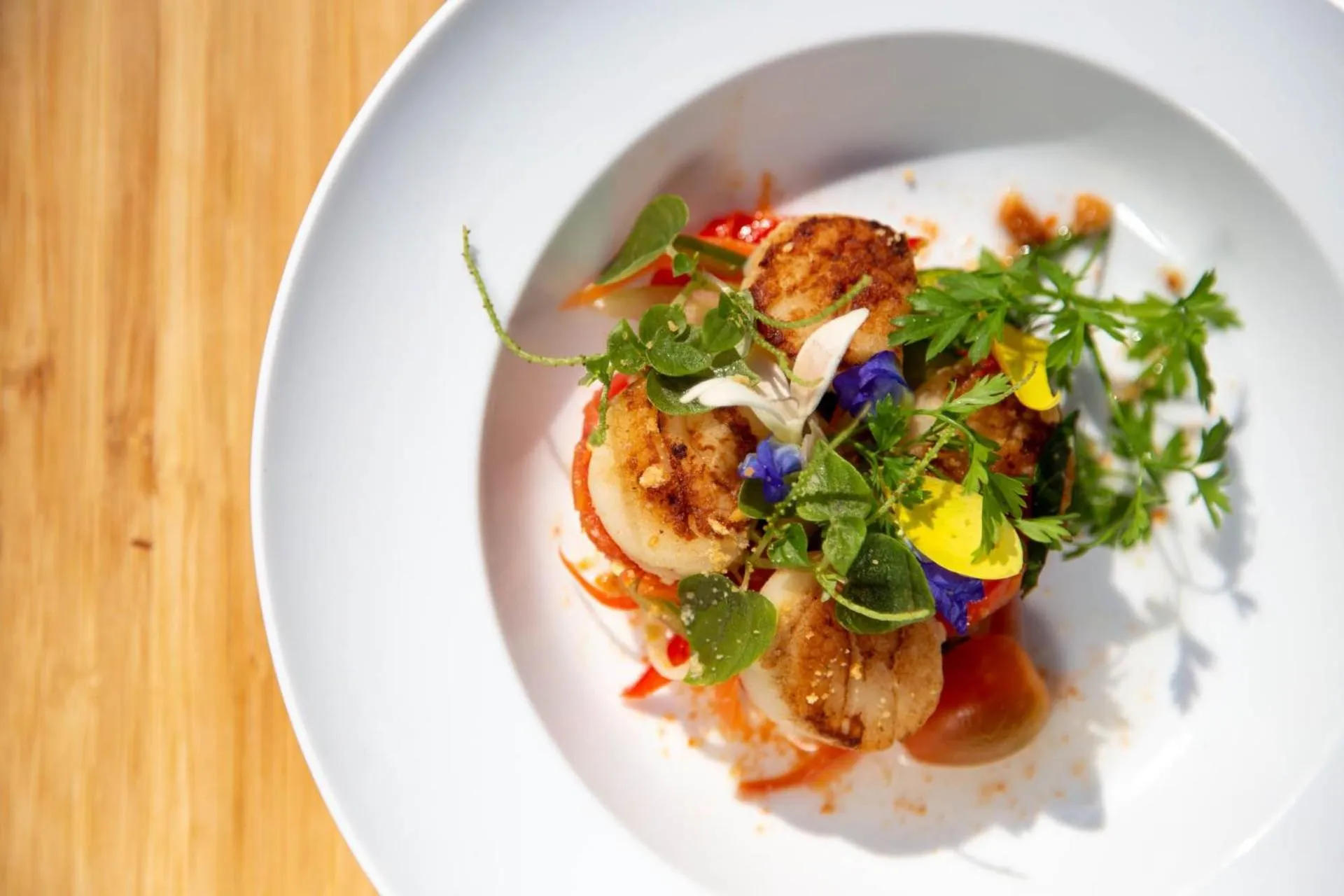 Food and drinks in Castle Bayview Resort & Spa