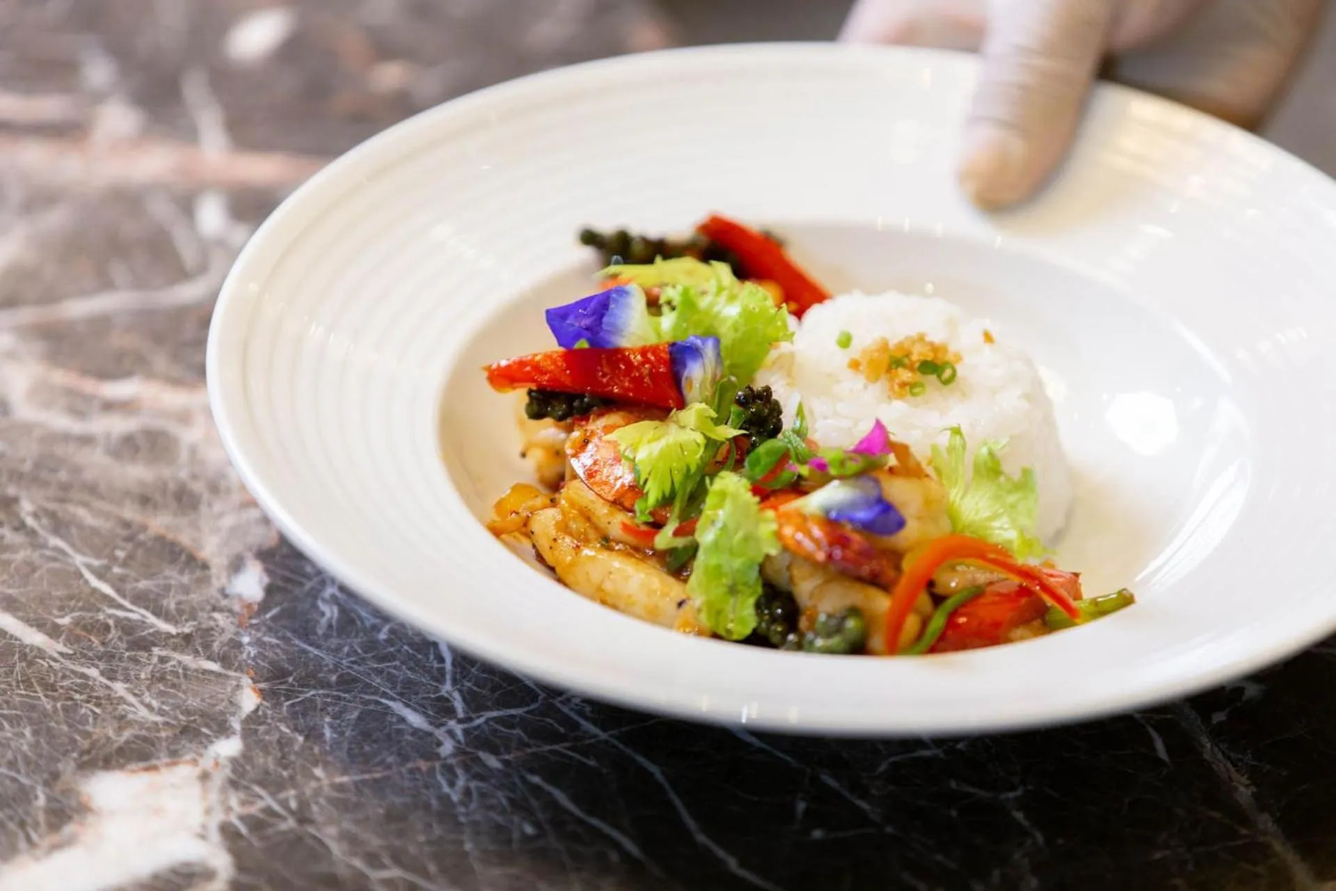 Food in Castle Bayview Resort & Spa