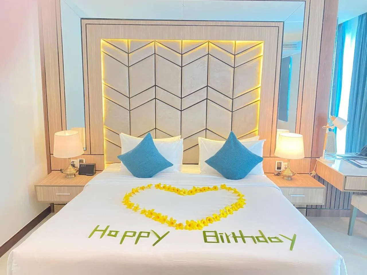 Bed in Castle Bayview Resort & Spa