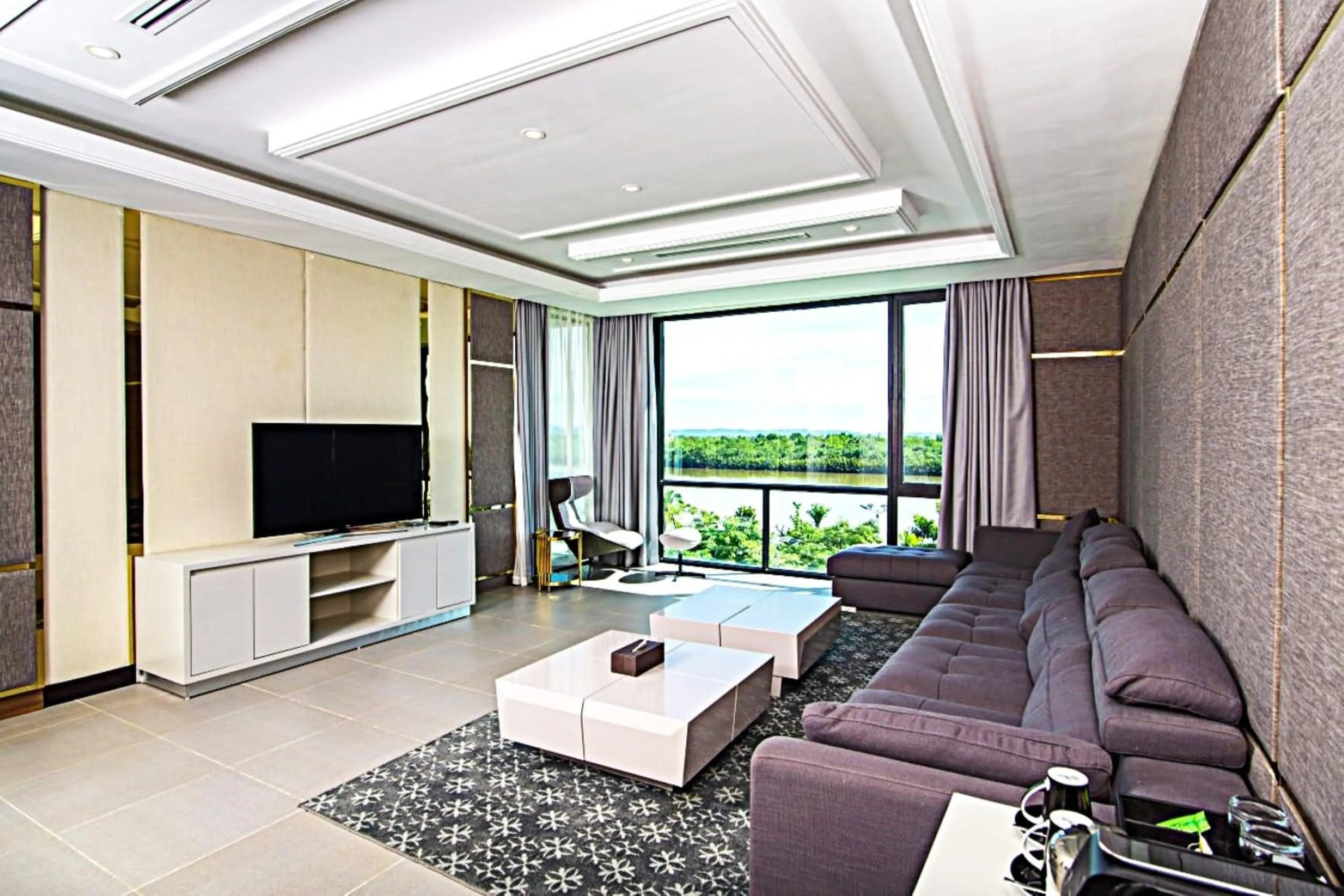 Living room in Castle Bayview Resort & Spa