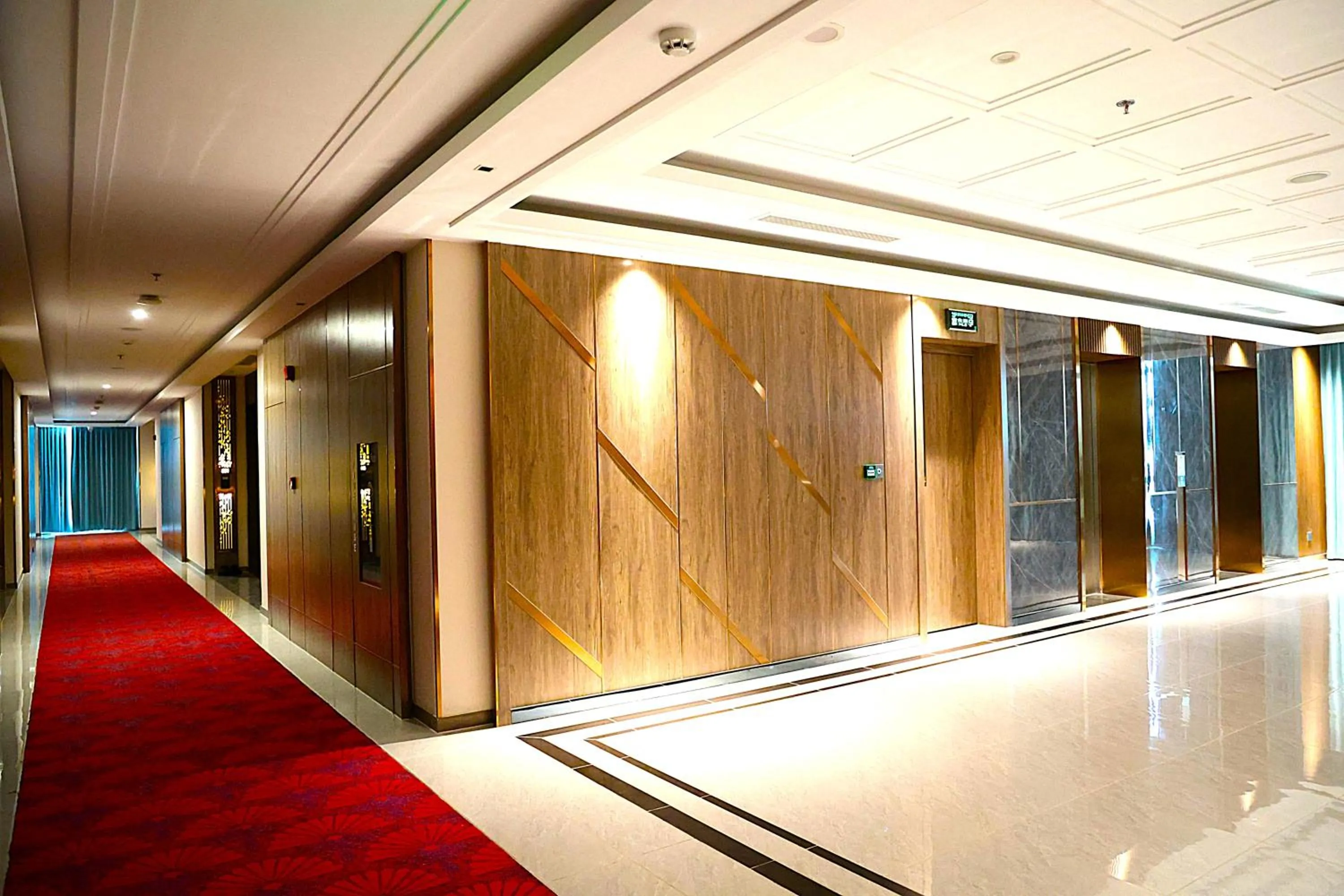 elevator in Castle Bayview Resort & Spa