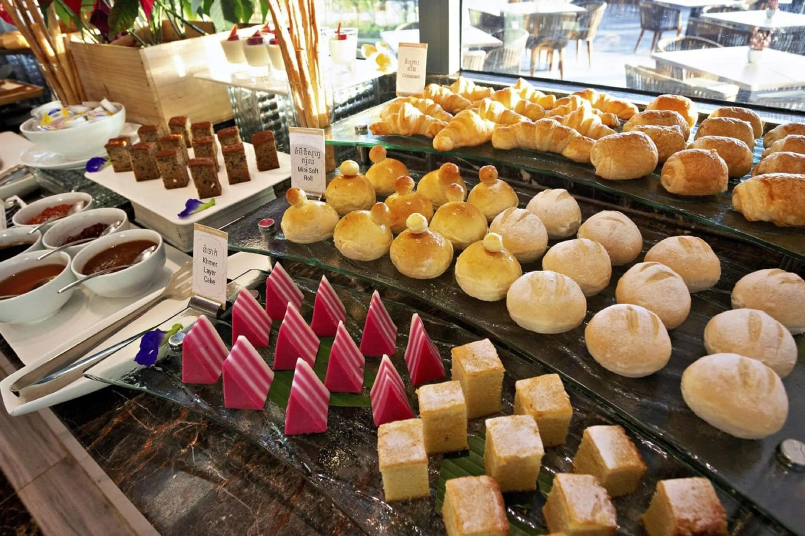 Buffet breakfast in Castle Bayview Resort & Spa