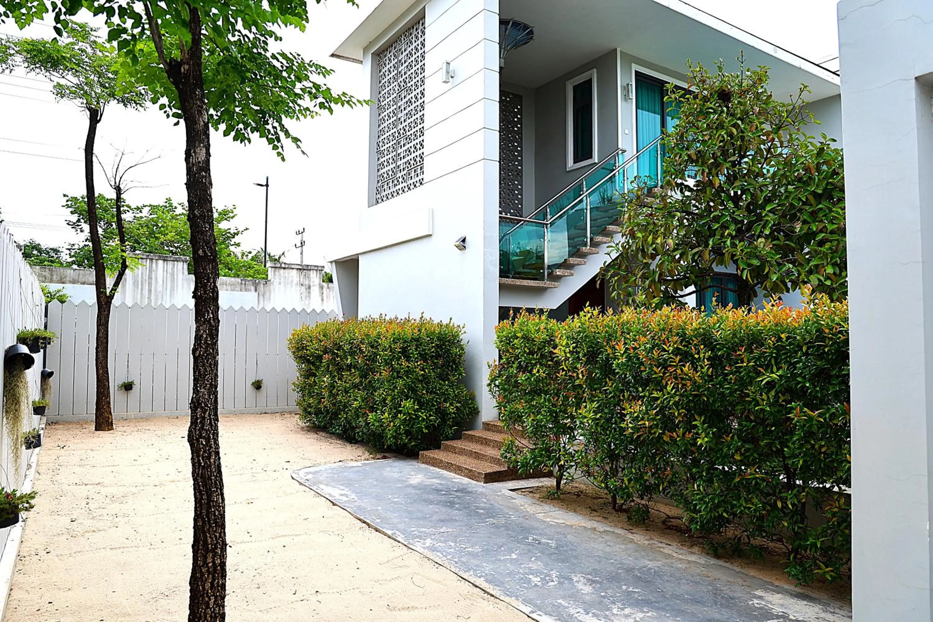 Garden in Castle Bayview Resort & Spa