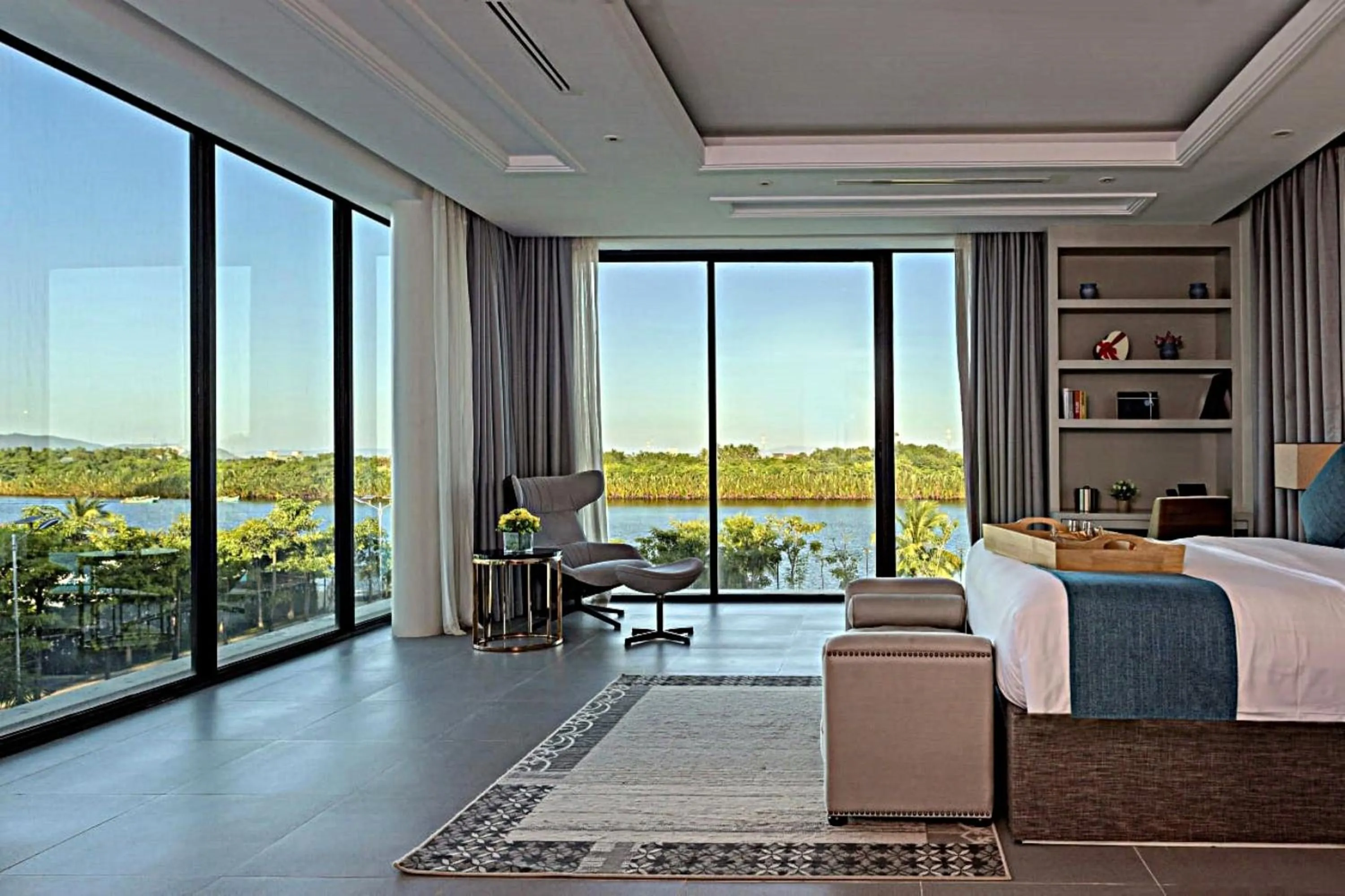 Garden, Bed in Castle Bayview Resort & Spa