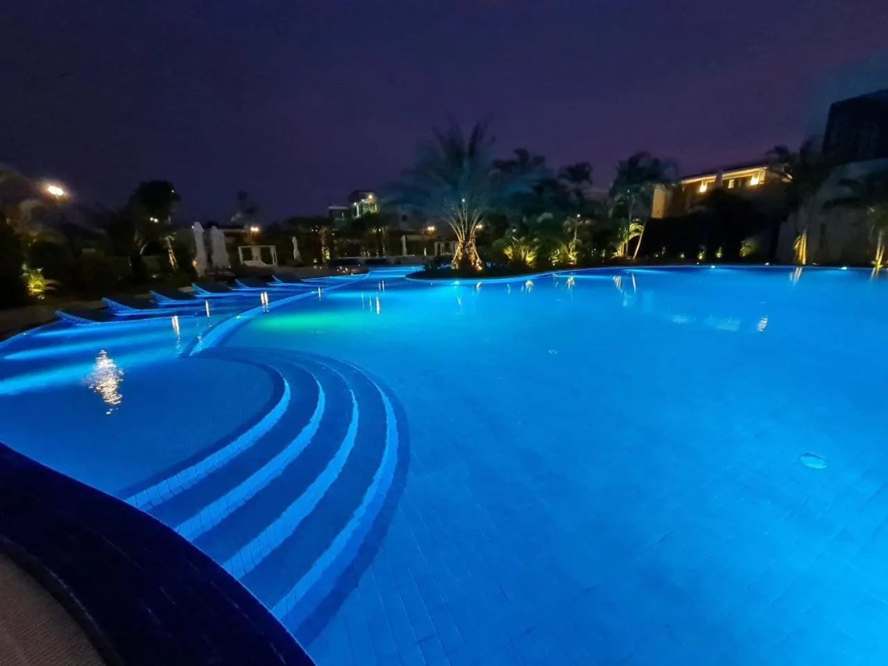 Pool view in Castle Bayview Resort & Spa