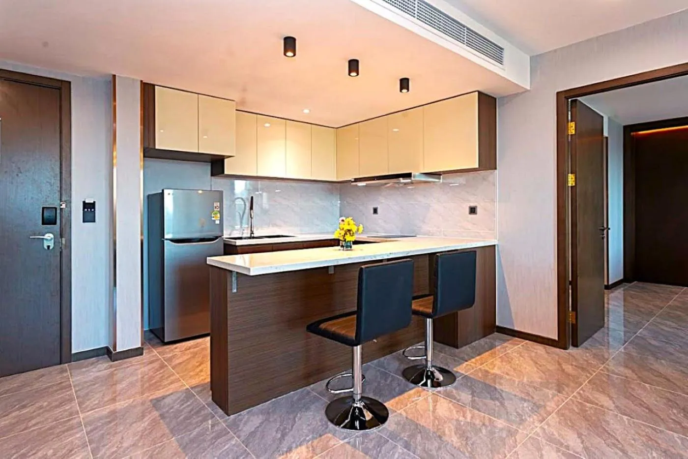 Dining area in Castle Bayview Resort & Spa