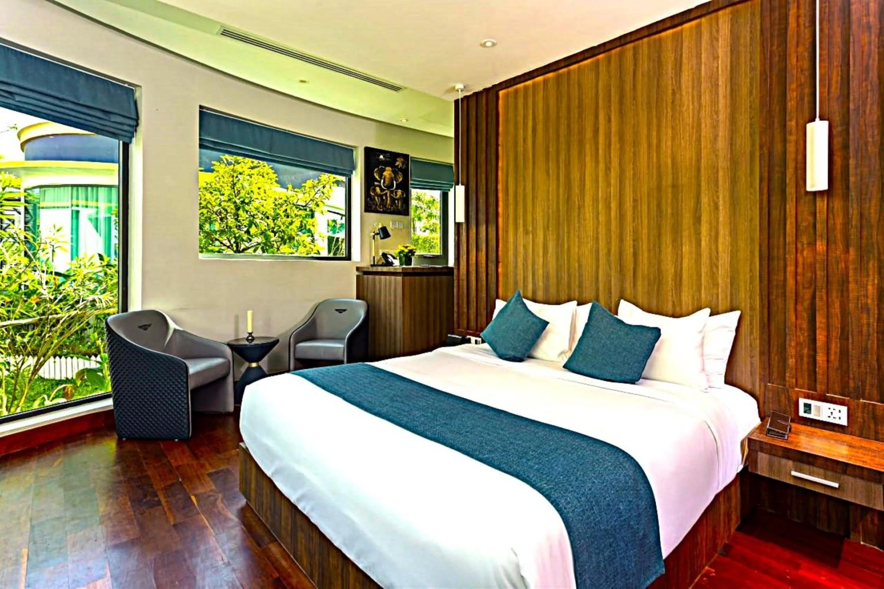 Bed in Castle Bayview Resort & Spa