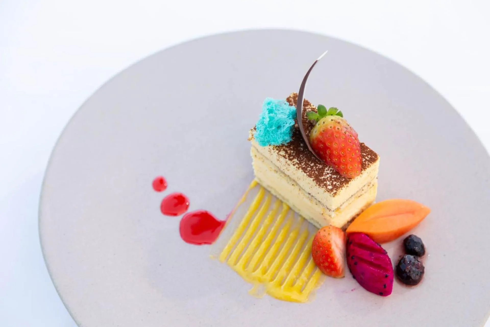 Food and drinks in Castle Bayview Resort & Spa