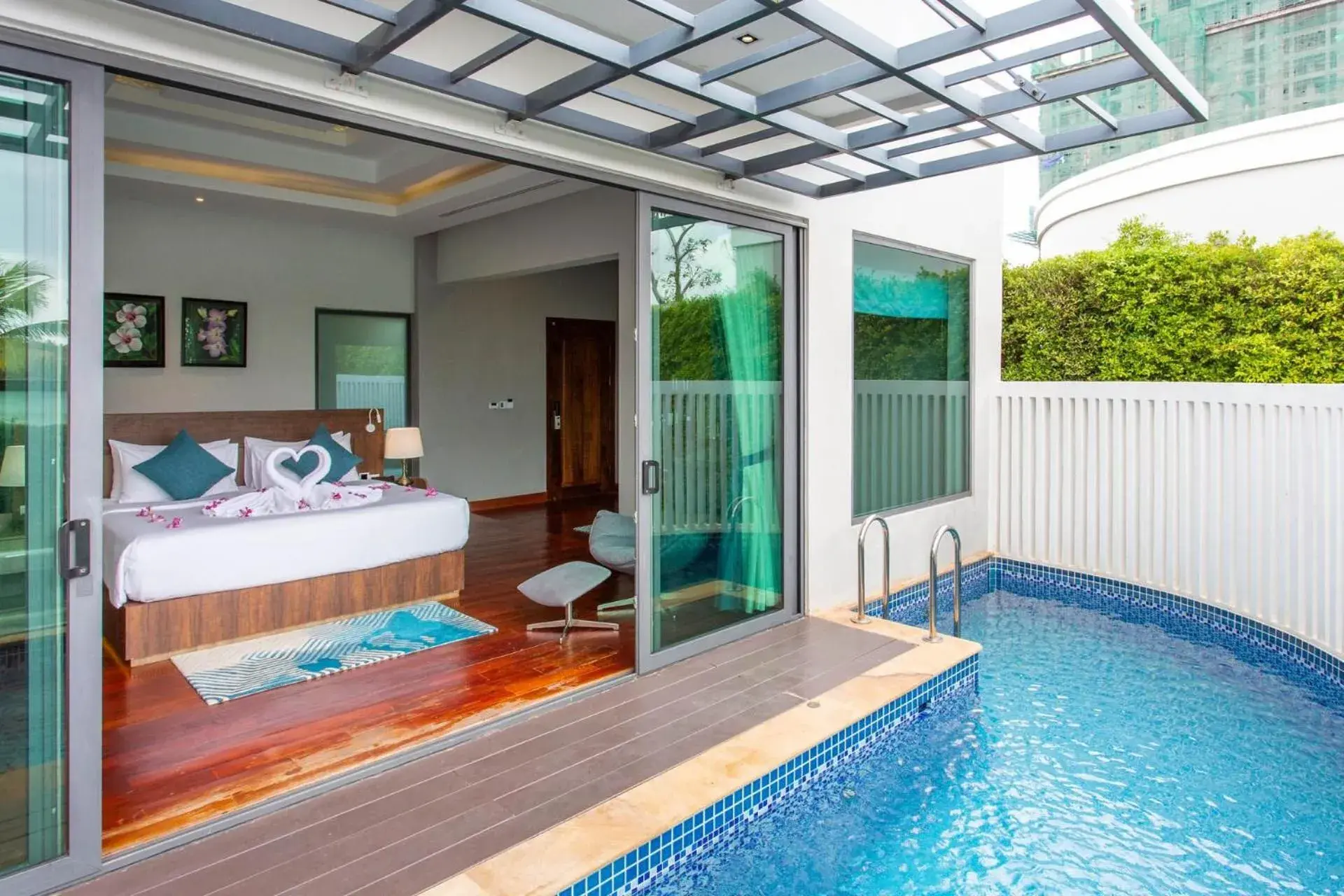 Sea view, Bed in Castle Bayview Resort & Spa Sea view, Bed in Castle Bayview Resort & Spa