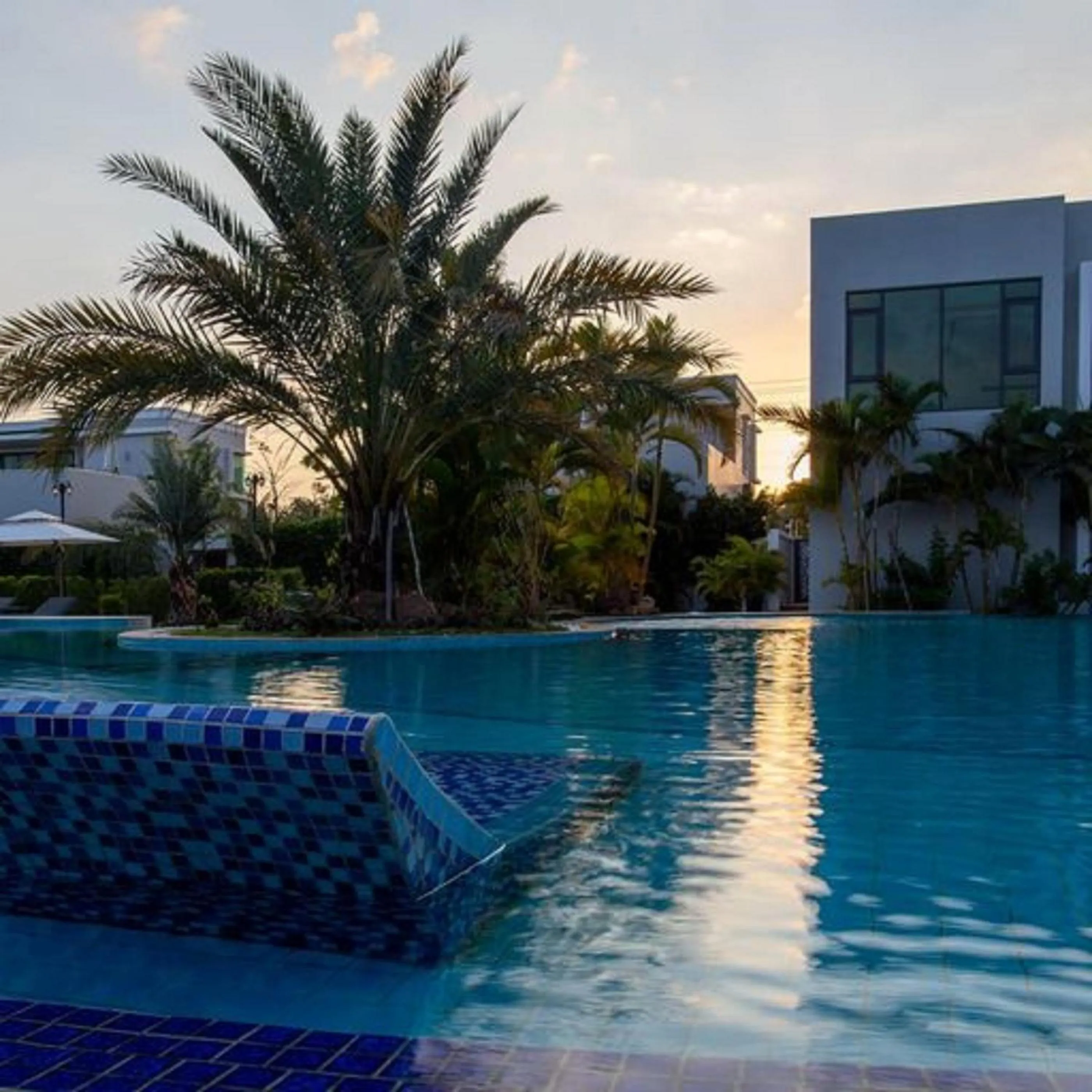 Pool view in Castle Bayview Resort & Spa