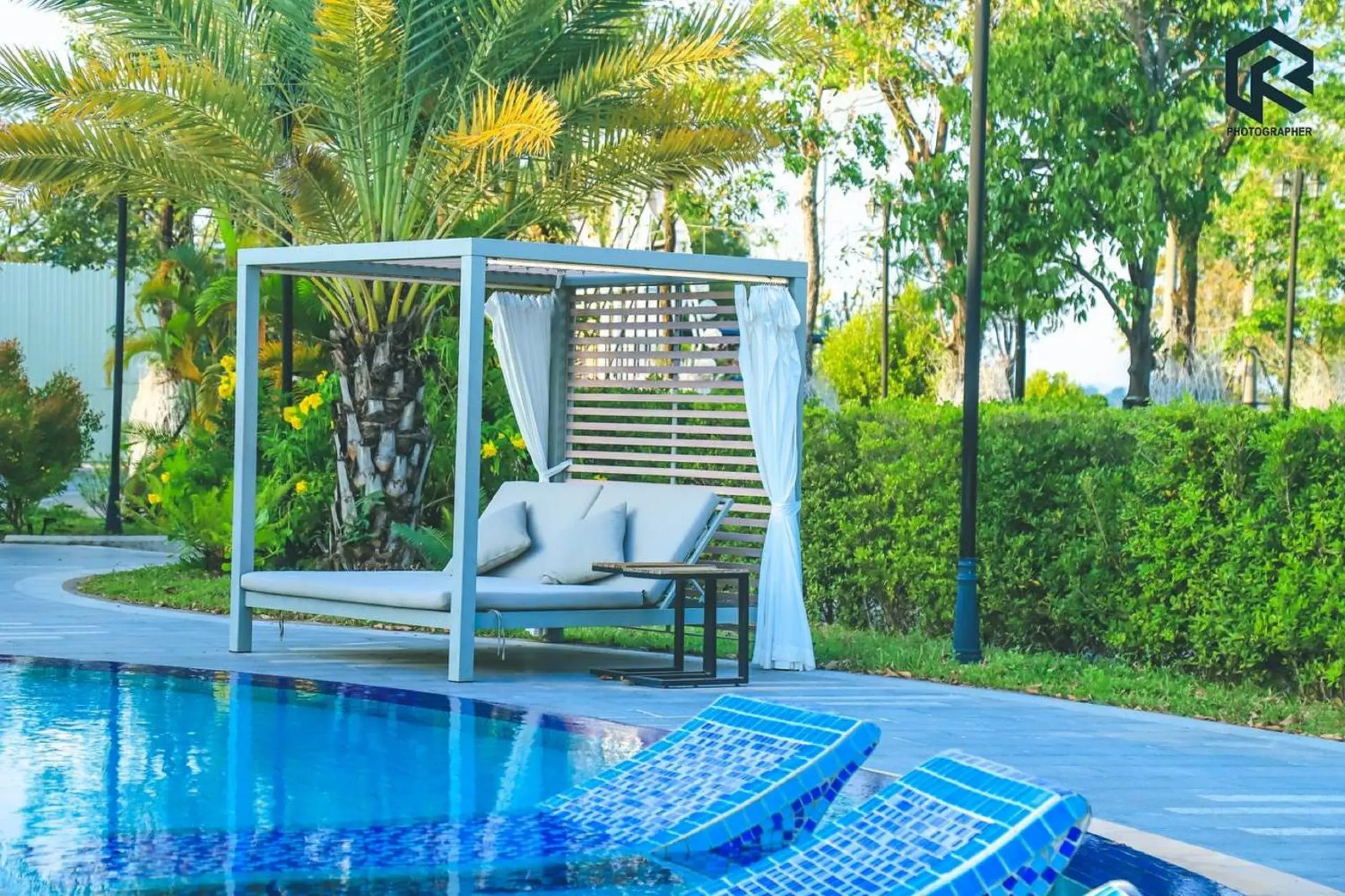 Garden in Castle Bayview Resort & Spa Garden in Castle Bayview Resort & Spa