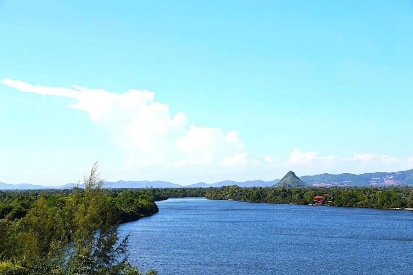 Mountain view in Castle Bayview Resort & Spa